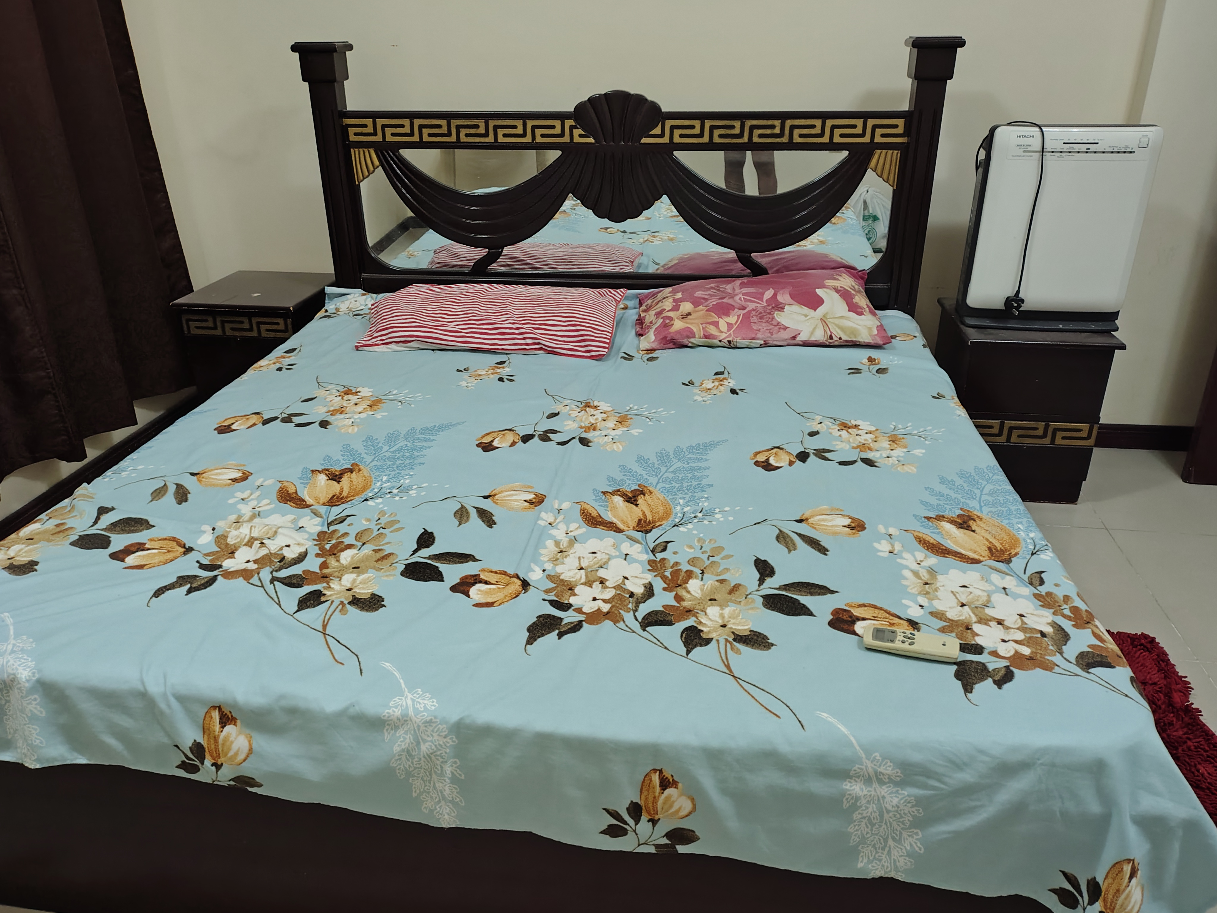 Bed+dressing table+mattress +two side tables - Image 2