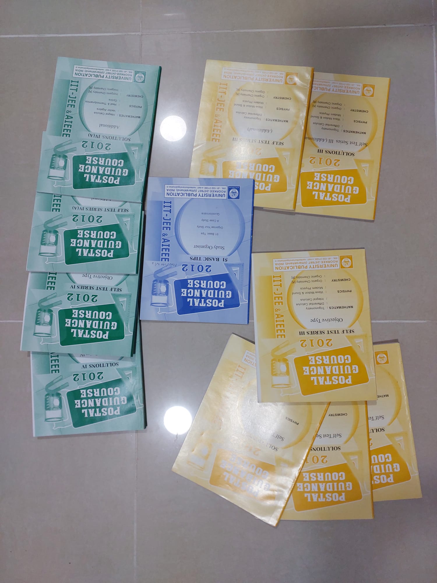 IIT-JEE & AIEEE Prep Books - Image 6