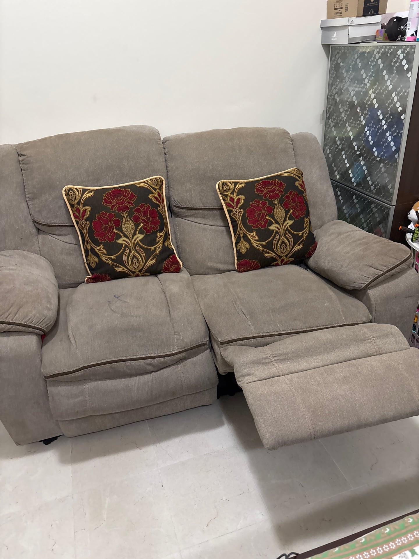 Ricliner Sofa - Image 3
