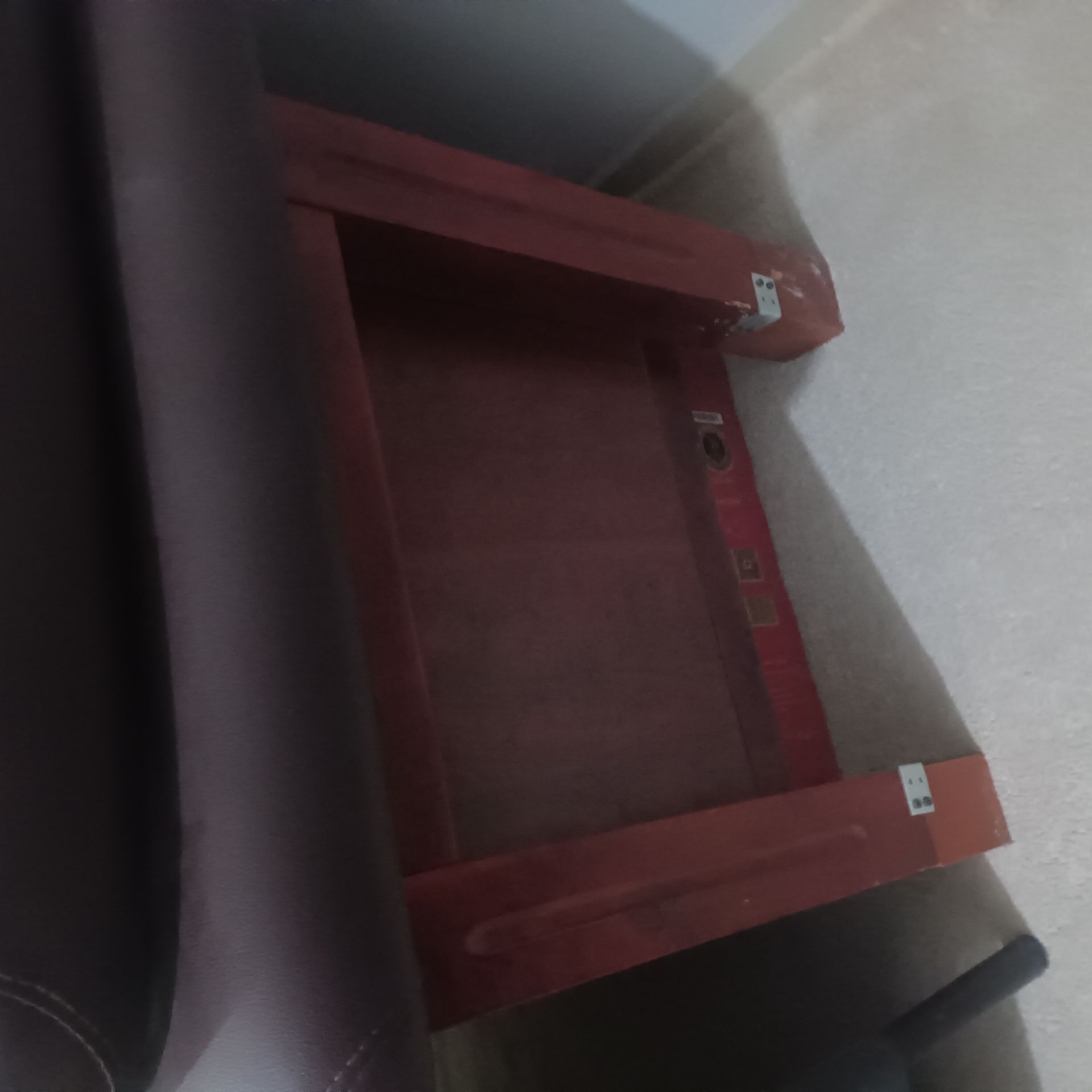Massage table wooden urgent sqle - Image 3