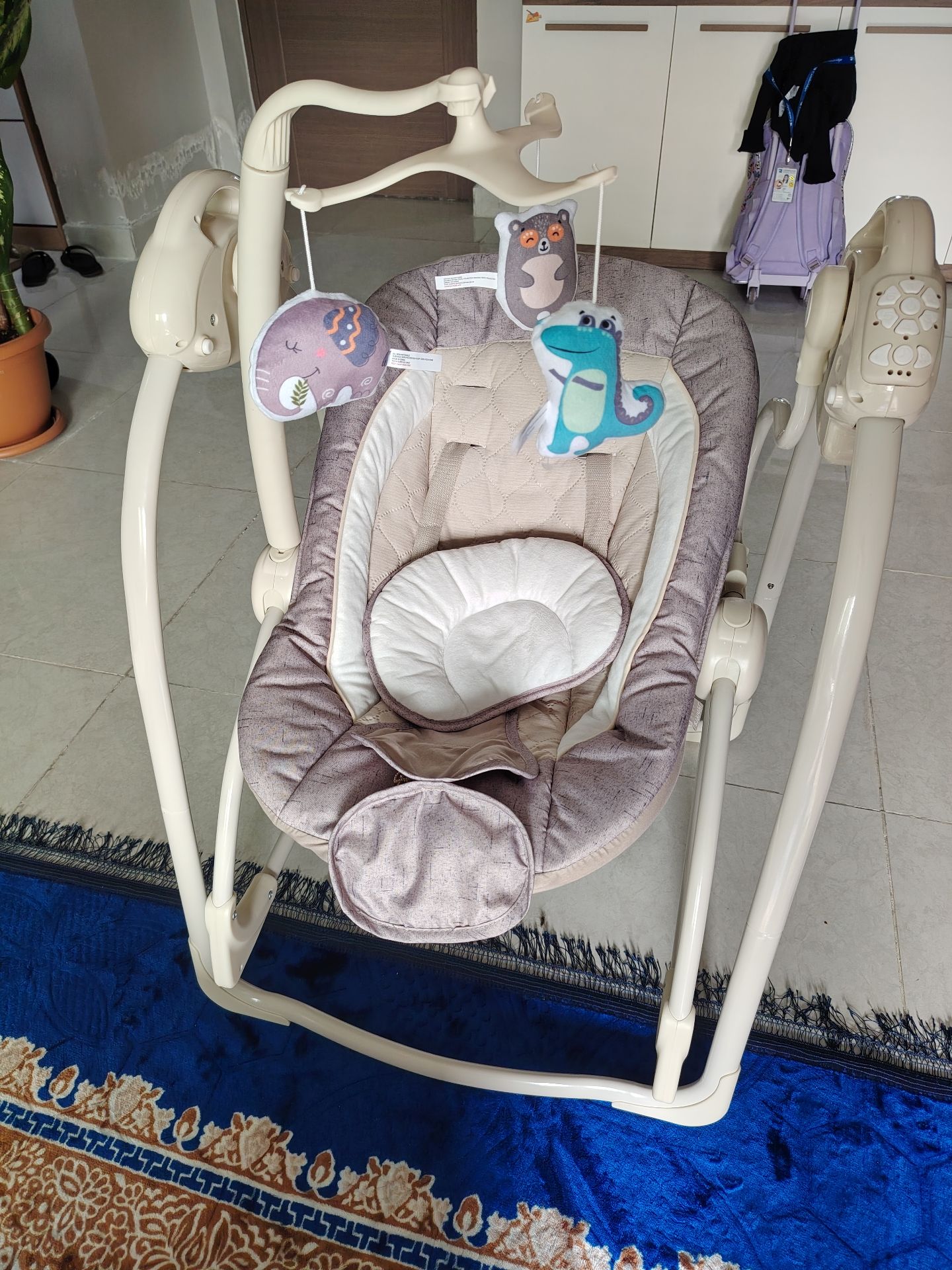 Juniors Baby Swing/Cradle - Image 2