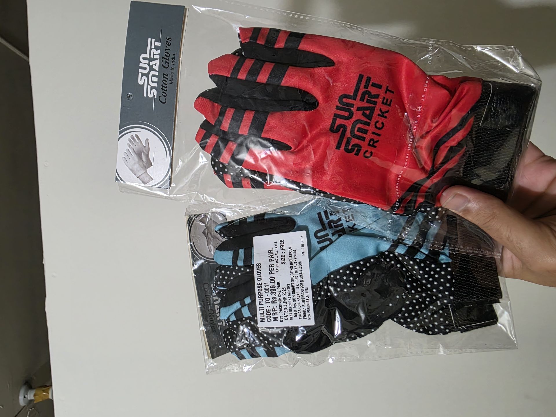 Sunsmart batting glove all colours available - Image 1