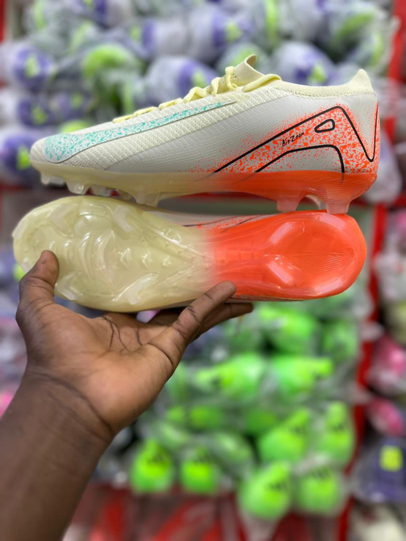 Football shoes - Image 9