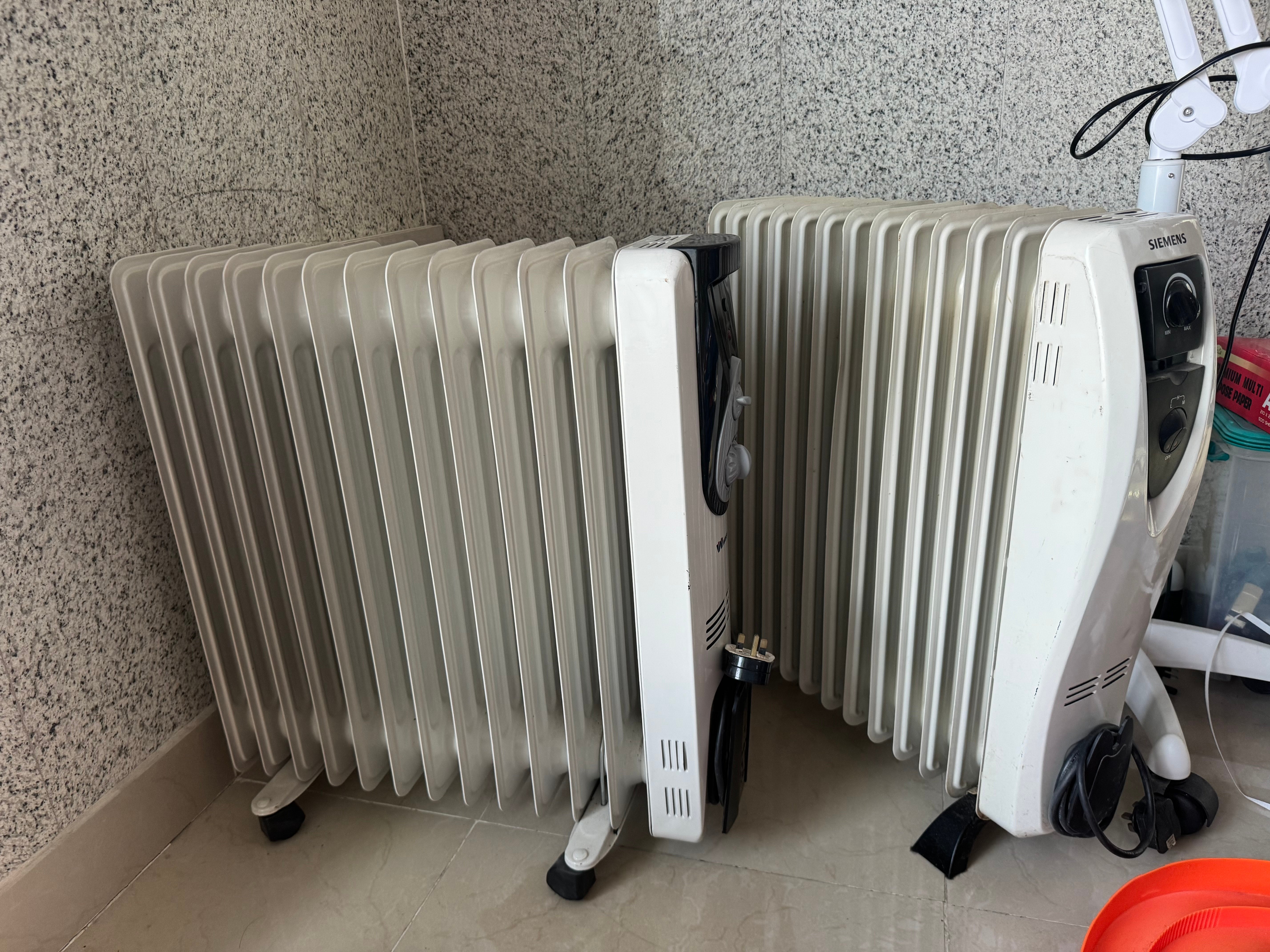 Oil heaters -450 Qr both great quality  - Image 7