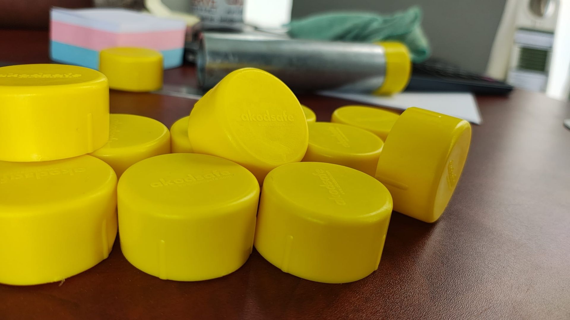 Branded End cap and scaffolding tag for sale - Image 4
