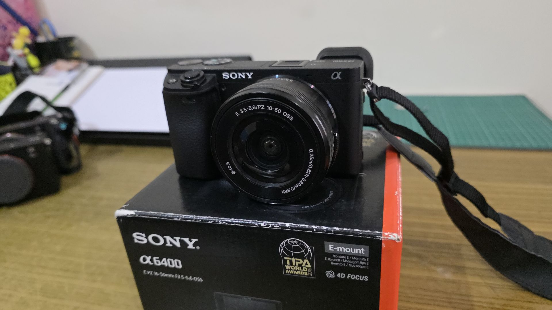 Sony A6400 + 3 Lenses for sale - Image 3