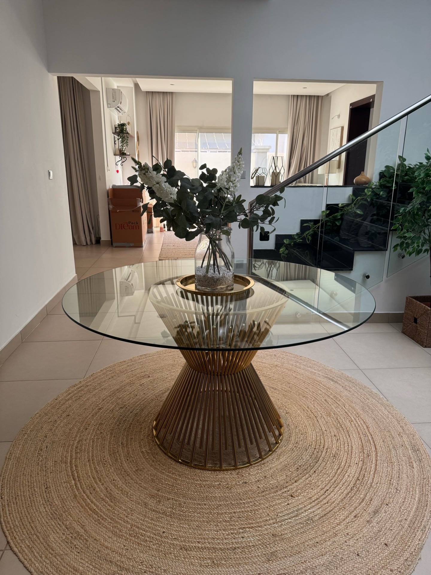 Glass Midas Table  - Image 2