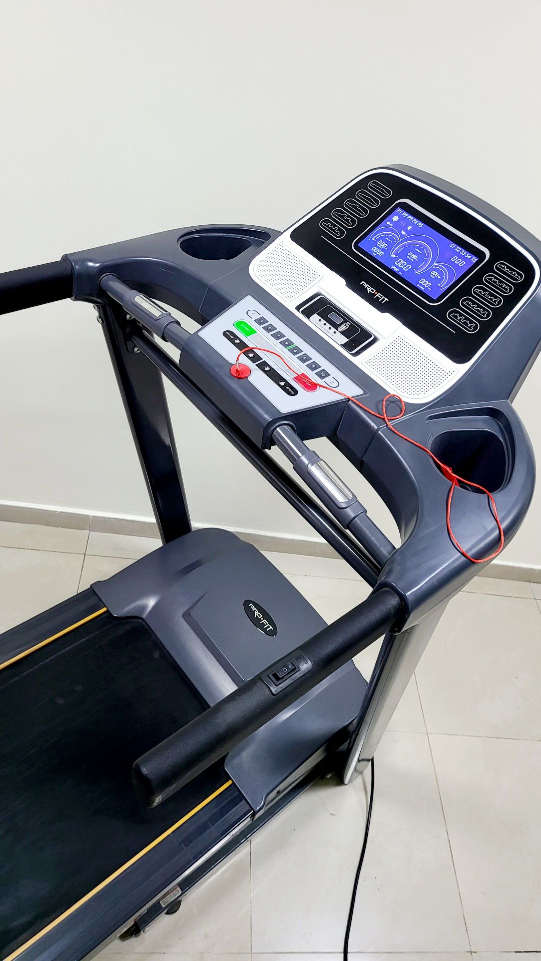 PRO-FIT Treadmill – Excellent Condition - Image 5