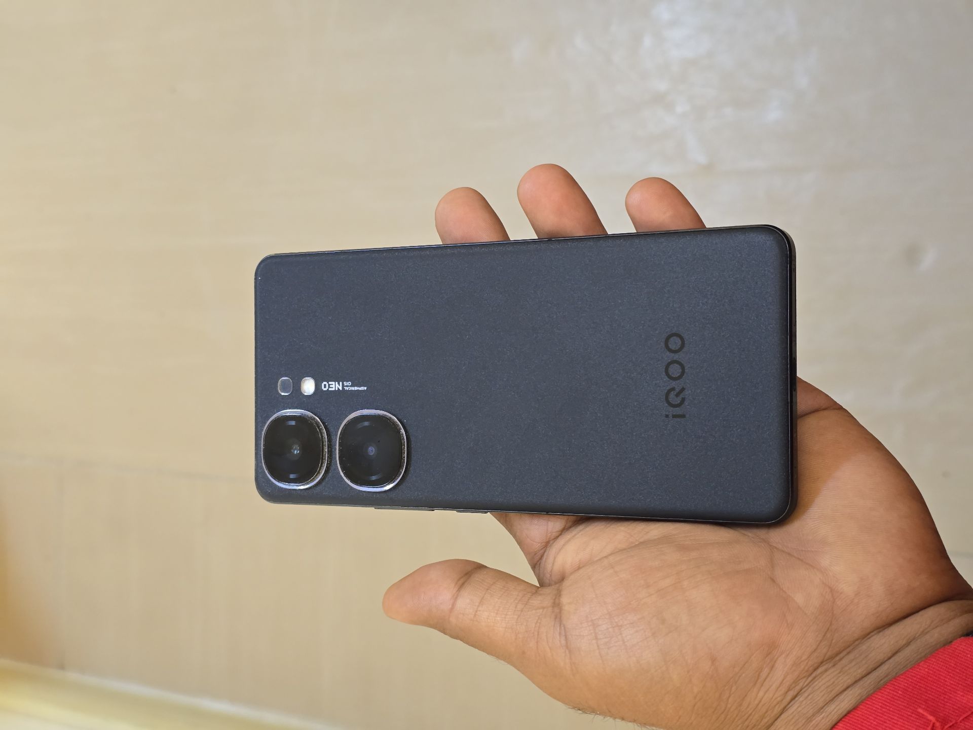 IQOO neo 9 pro 12gb ram  256 gb rom  - Image 4