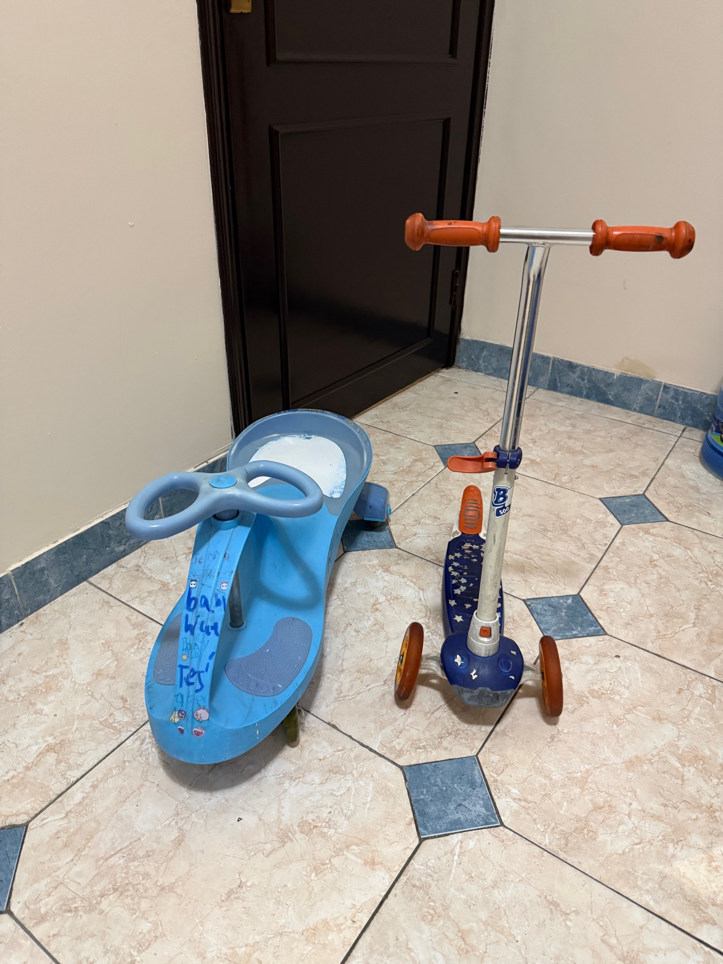 For Sale Kids Scooters (Set of 2) - Image 3