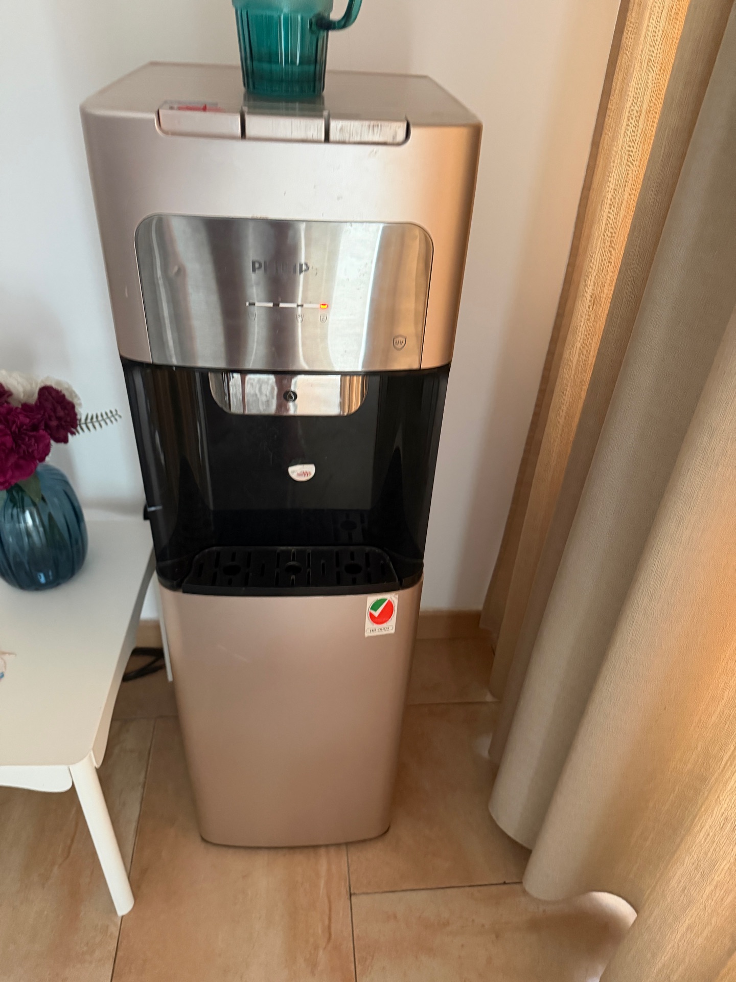موزع مياه من Philips بتحميل من الأسفل (UV) — يعمل على الساخن والعادي - Image 9