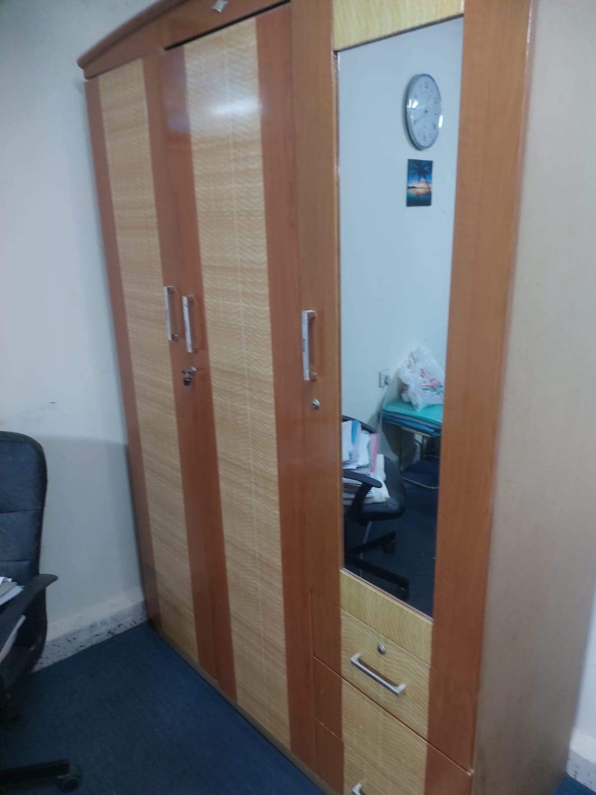 Wardrobe / Cupboard - Image 3