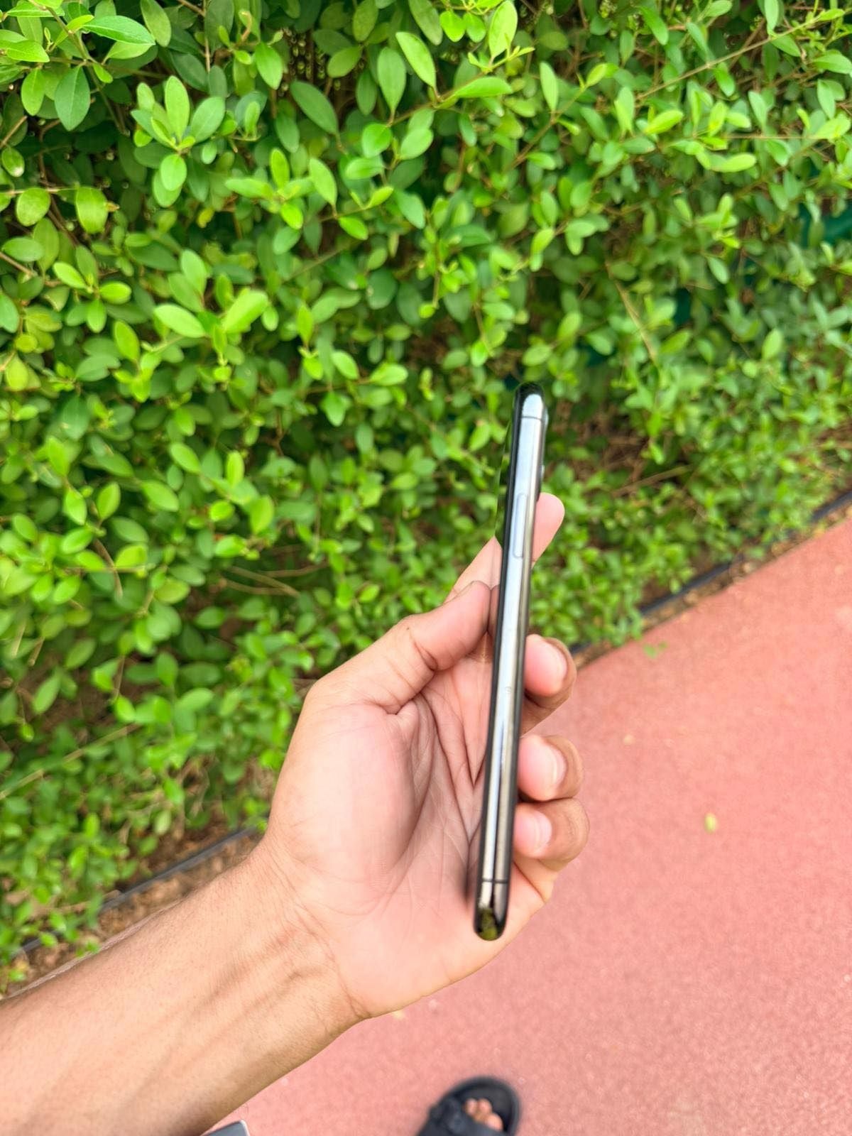 iPhone 11 Pro – Excellent Condition - Image 2