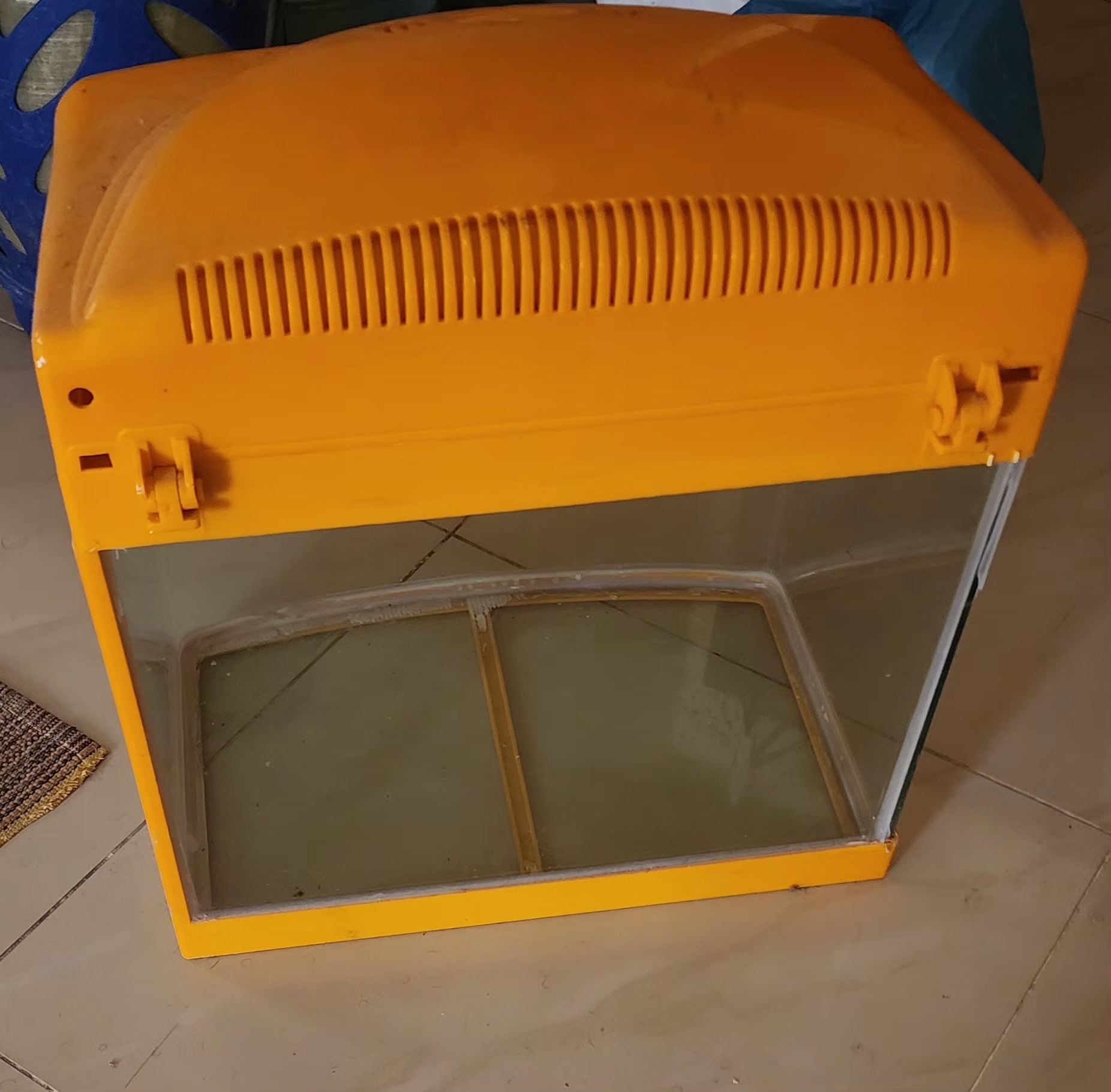 Fish tank  - Image 6