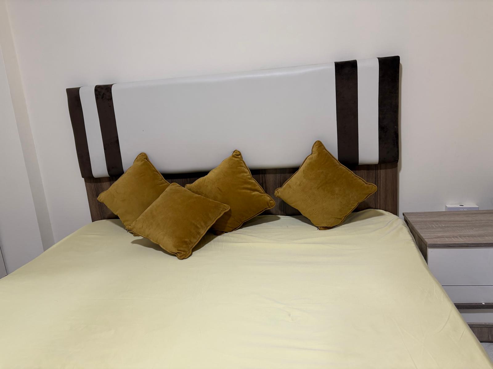 Bed Sets with Mattress, 2 side table and Dressing Table - Image 2