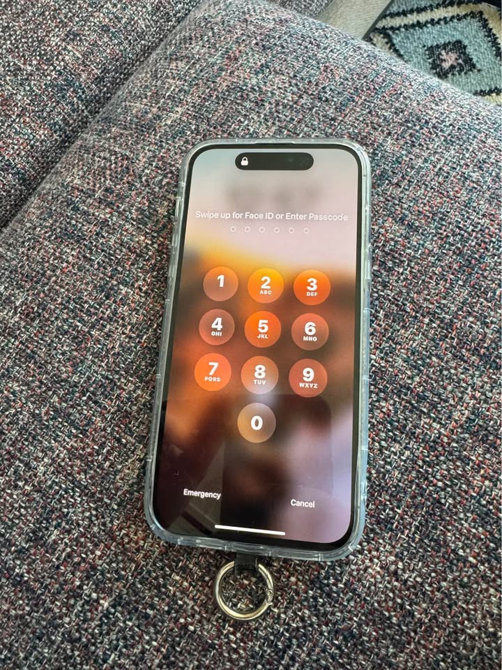 Iphone 14 Pro Max 256 GB Purple Like New - Image 3