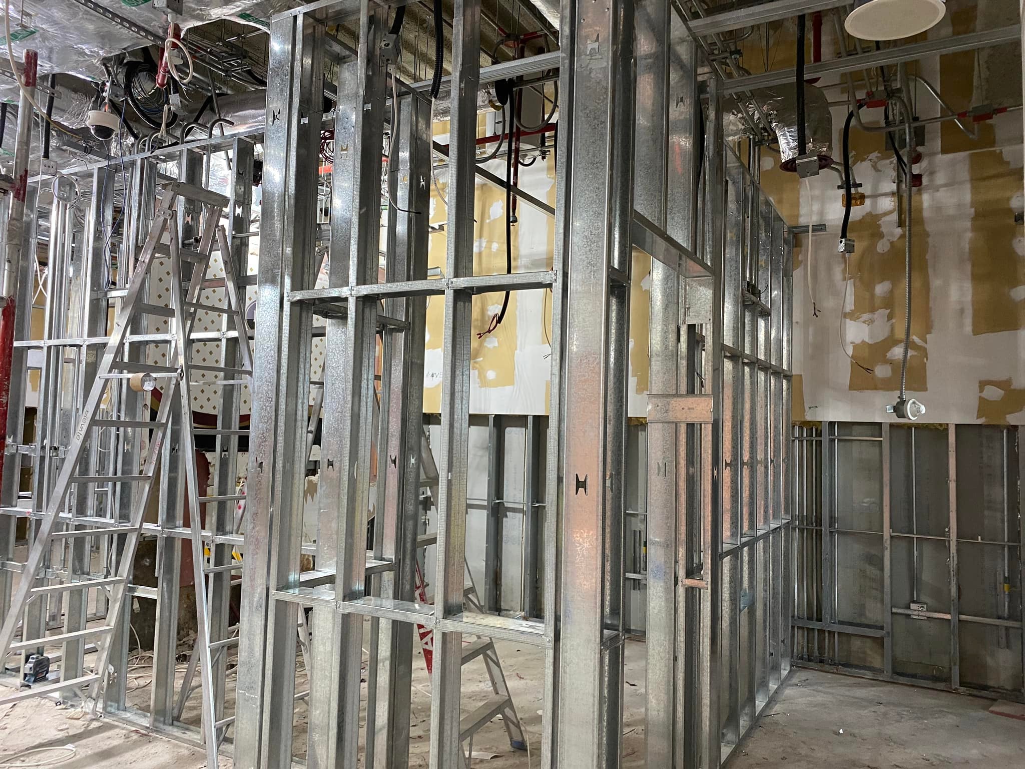We do all kind of gypsum decor and construction work - Image 4