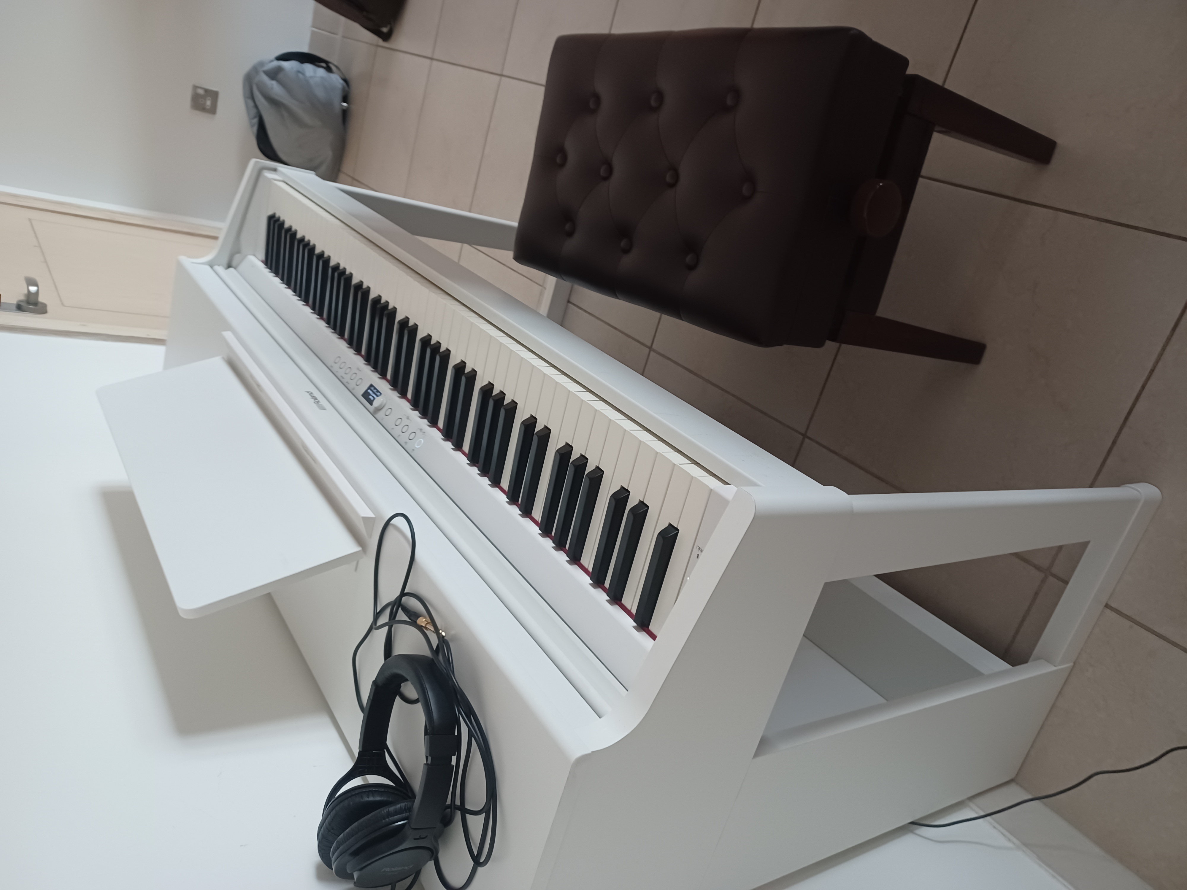 Roland RP701 88-Key Classic Digital Piano White with Stand - Image 3