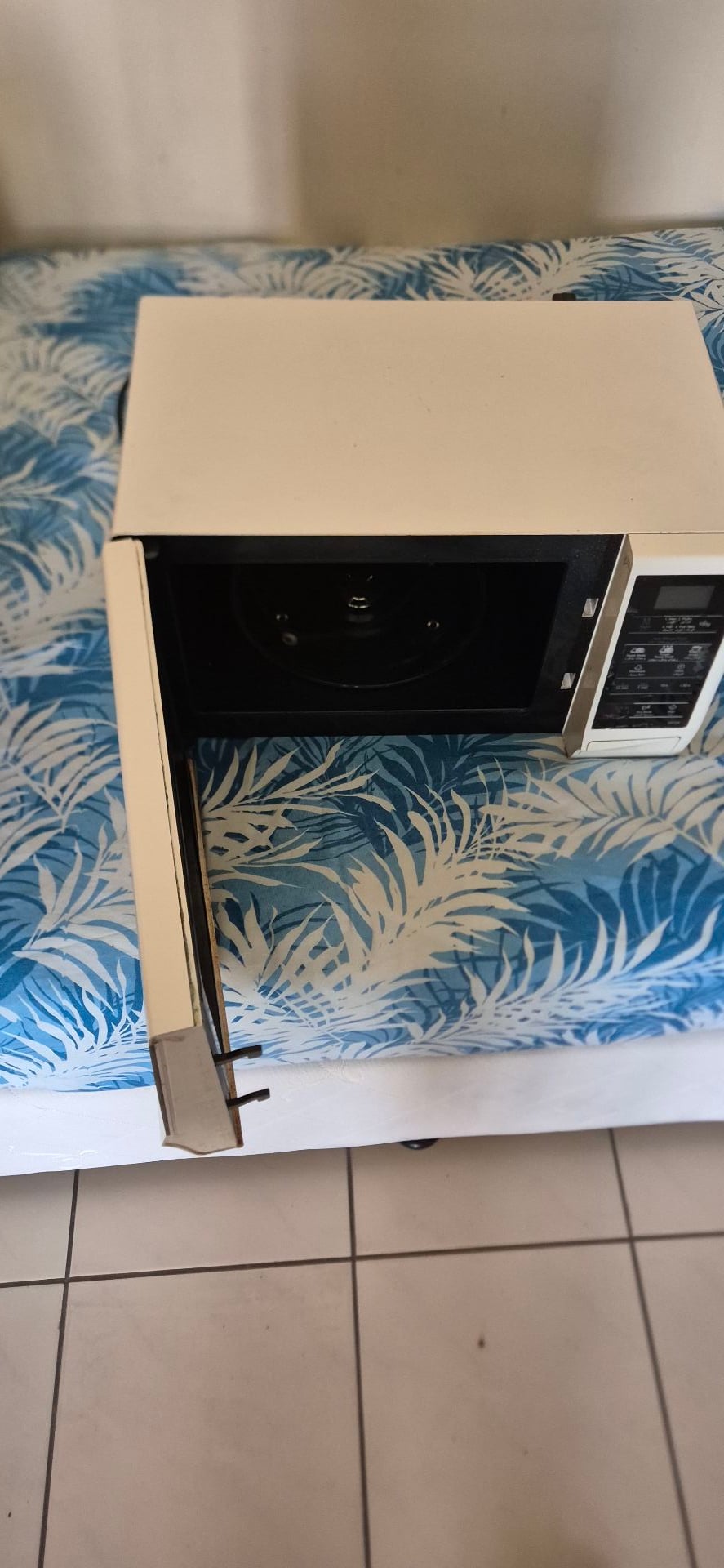 Samsung Microwave oven - Image 10