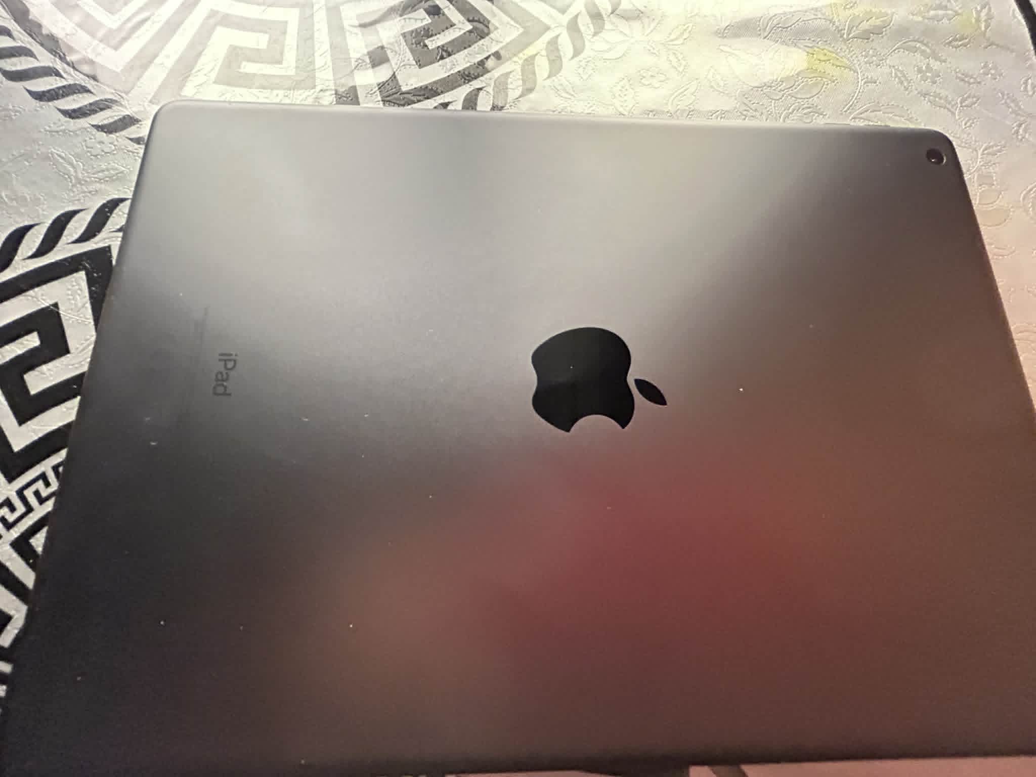 Apple iPad 9th Generation – Excellent Condition - Image 3