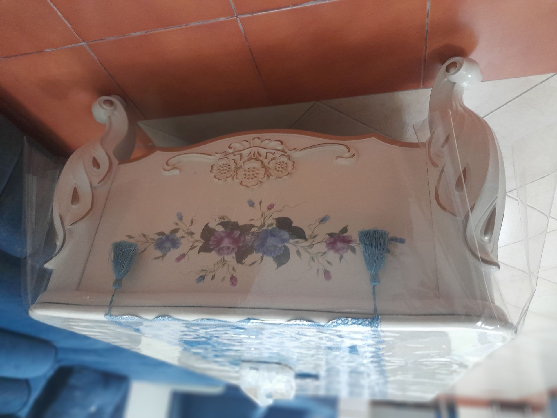 Single Marble Table  - Image 3