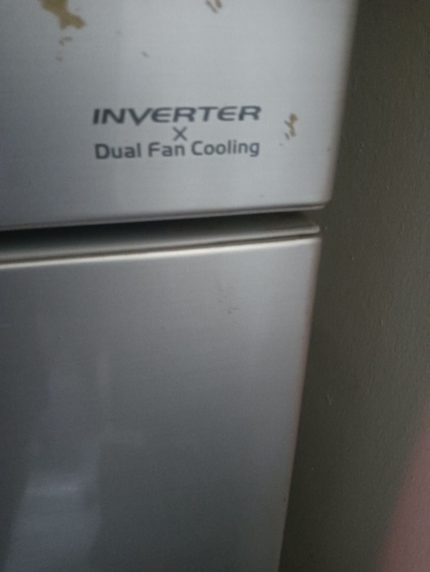 HITACHI 300L fridge in very good  condition - Image 2