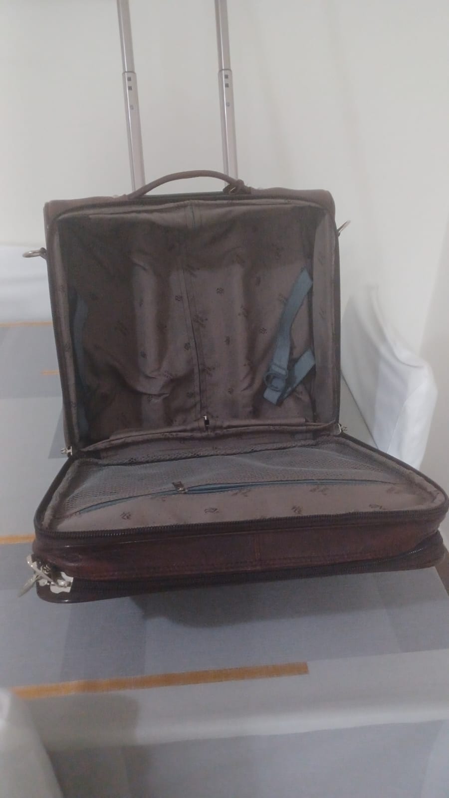 Executive trolly bag (Pure Leather) - Image 5