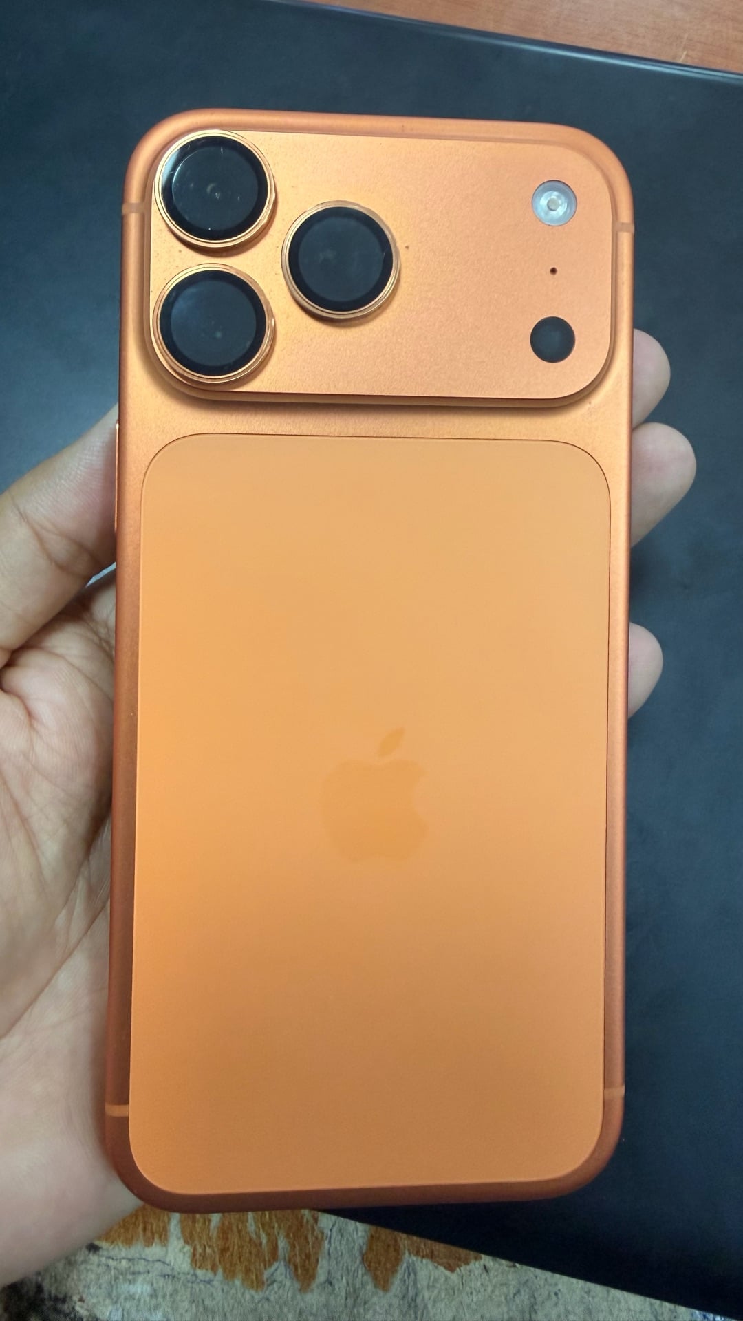 Iphone 17 pro max 256gb very good condition  - Image 2