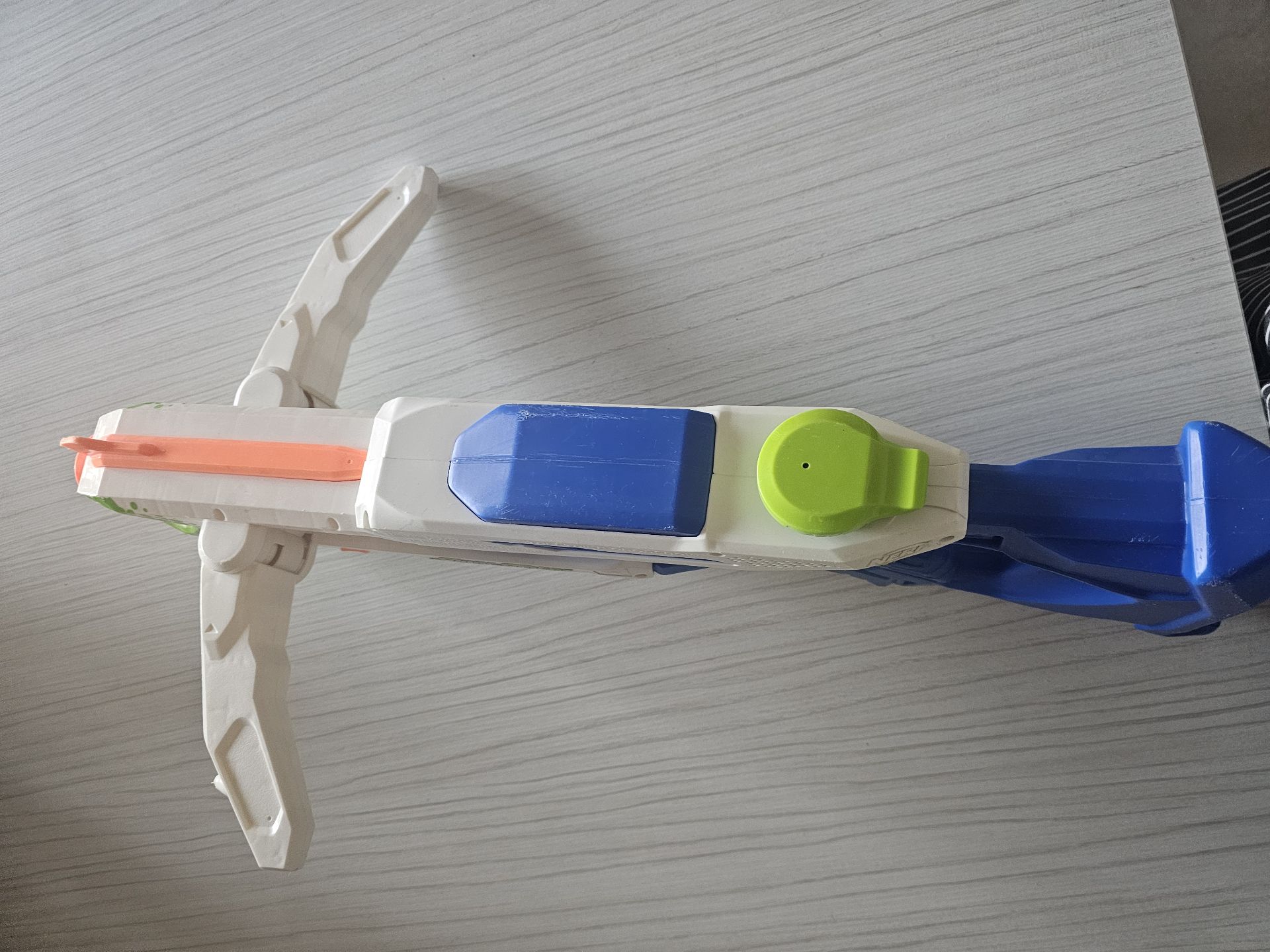 Water gun - Image 3