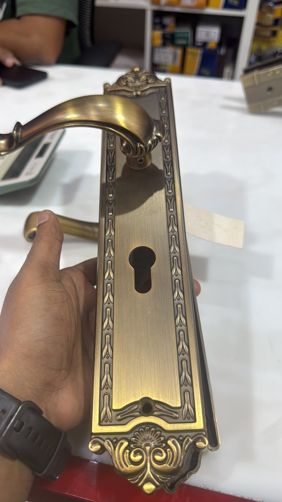 Expert Door Lock Repair, Door Closer Fixing & Carpentry Services Doha - Maintenance Services