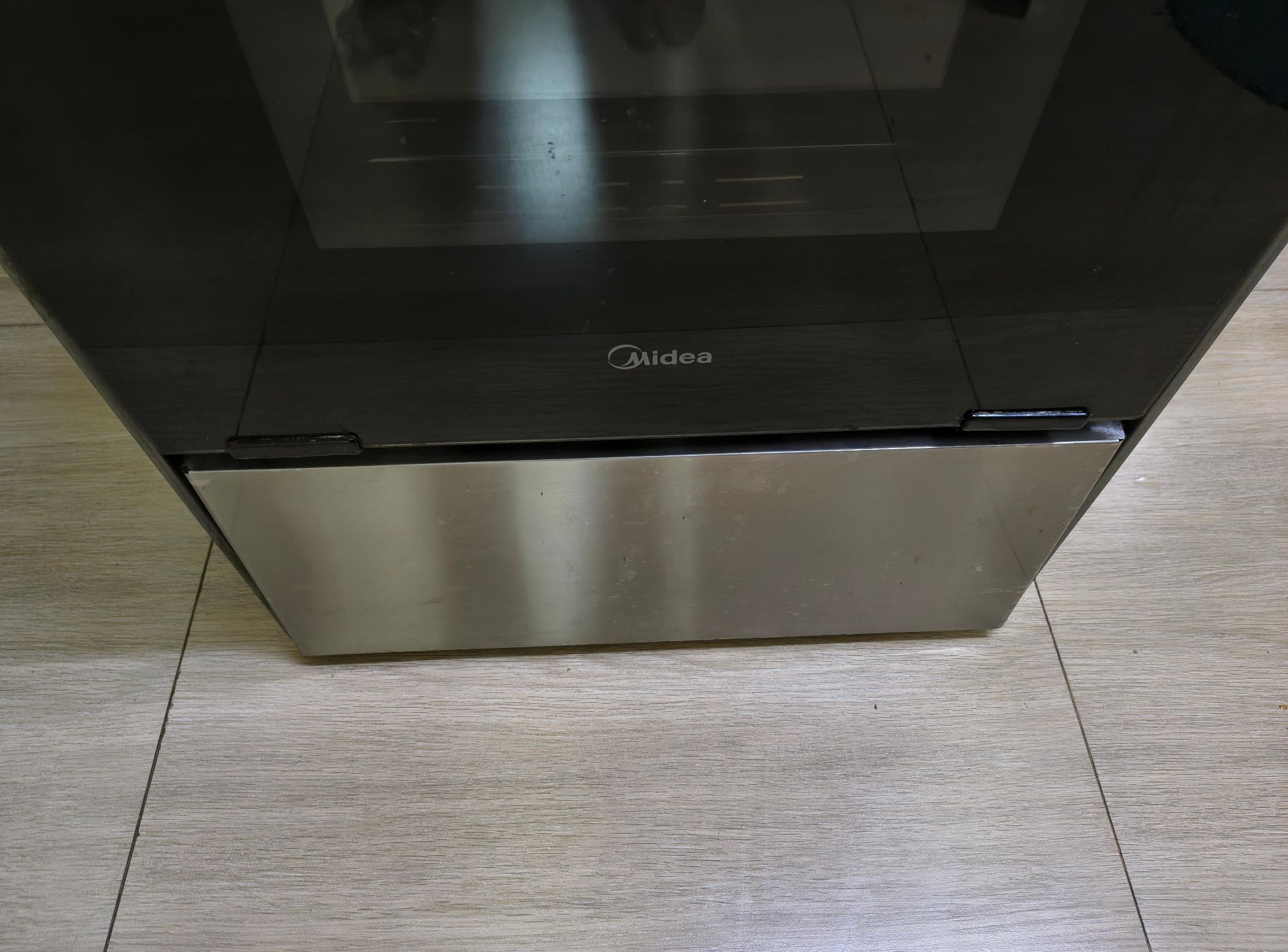 Midea gas stove  - Image 9