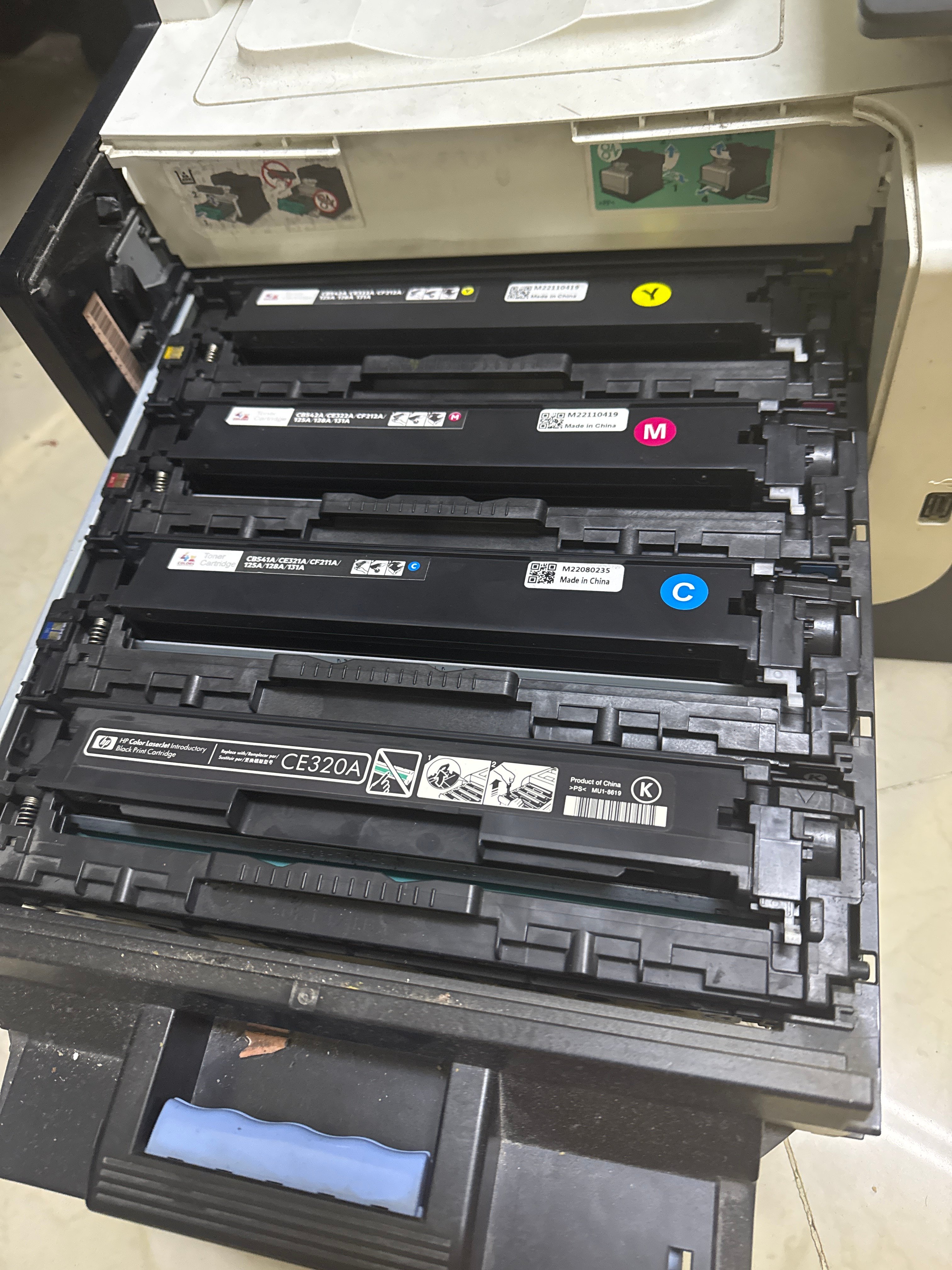 Hp laser colour printer with auto feeder - Image 3