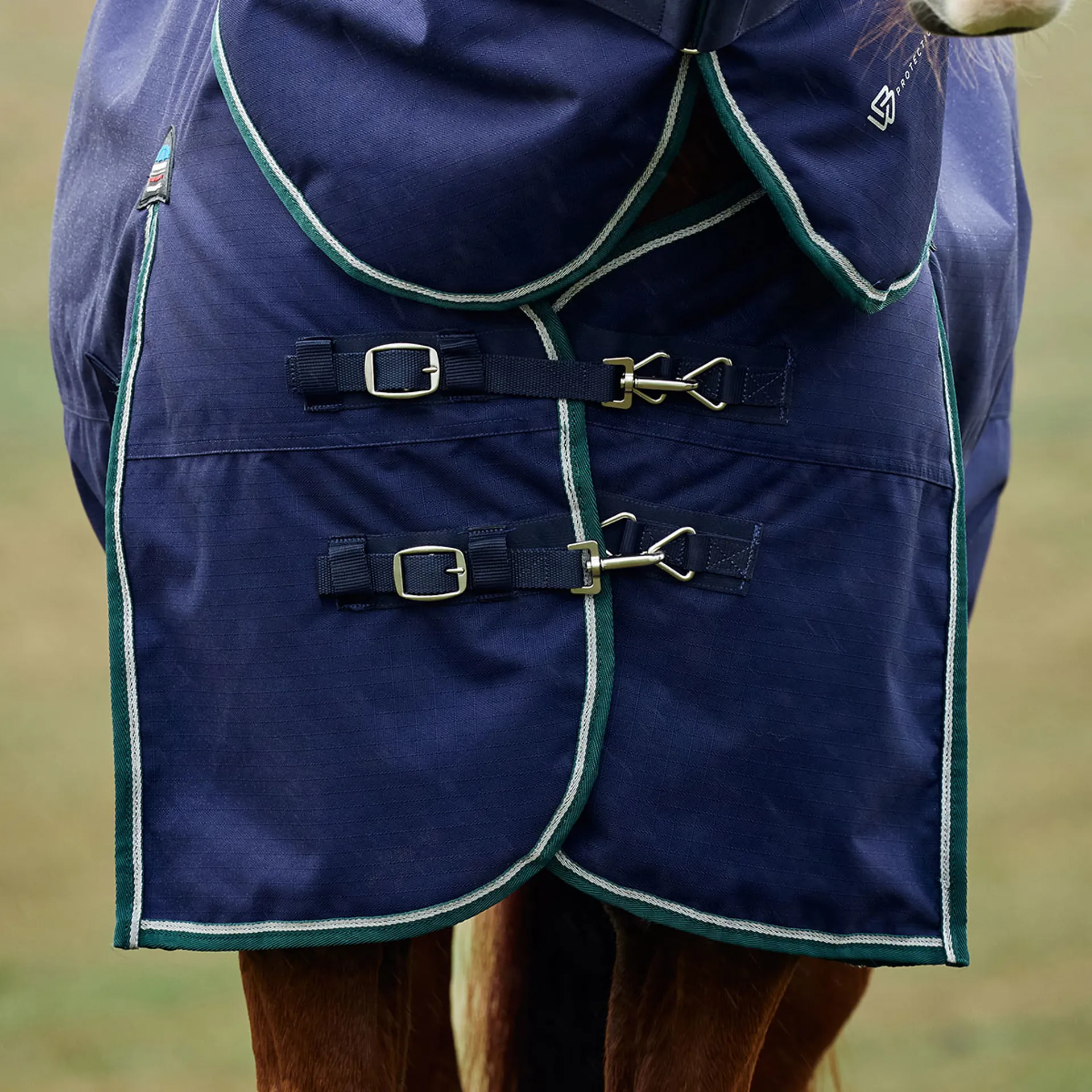 WeatherBeeta ComFiTec Plus Dynamic 0g Detach-A-Neck Turnout Rug - Image 2