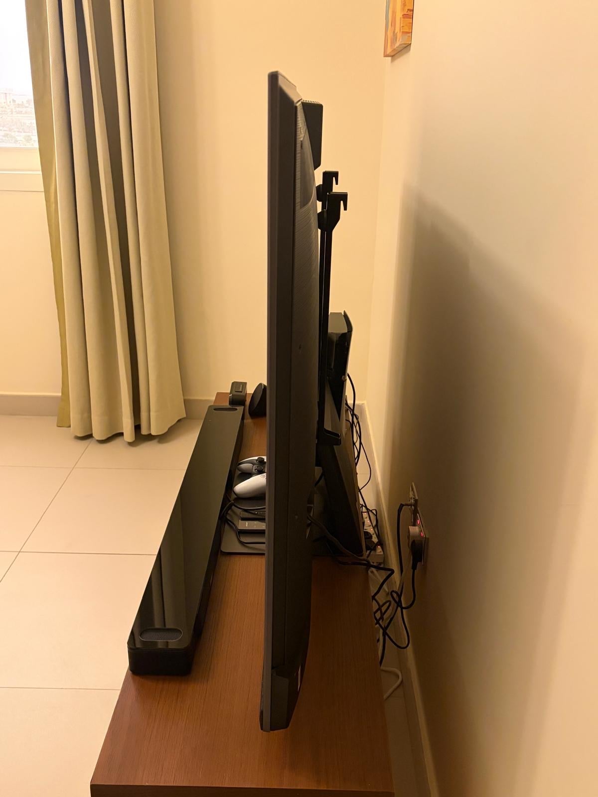 Selling my Hisense 65-inch Mini-LED ULED 4K Smart TV. - Image 2