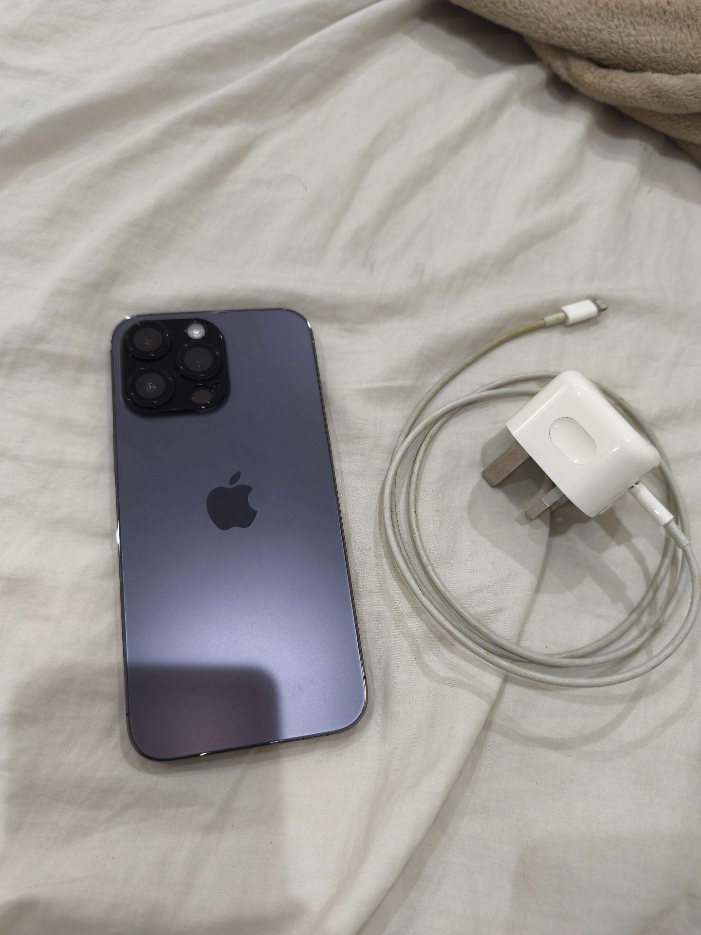 آيفون 14 برو ماكس 256GB بنفسجي 2000 ريال - Image 6