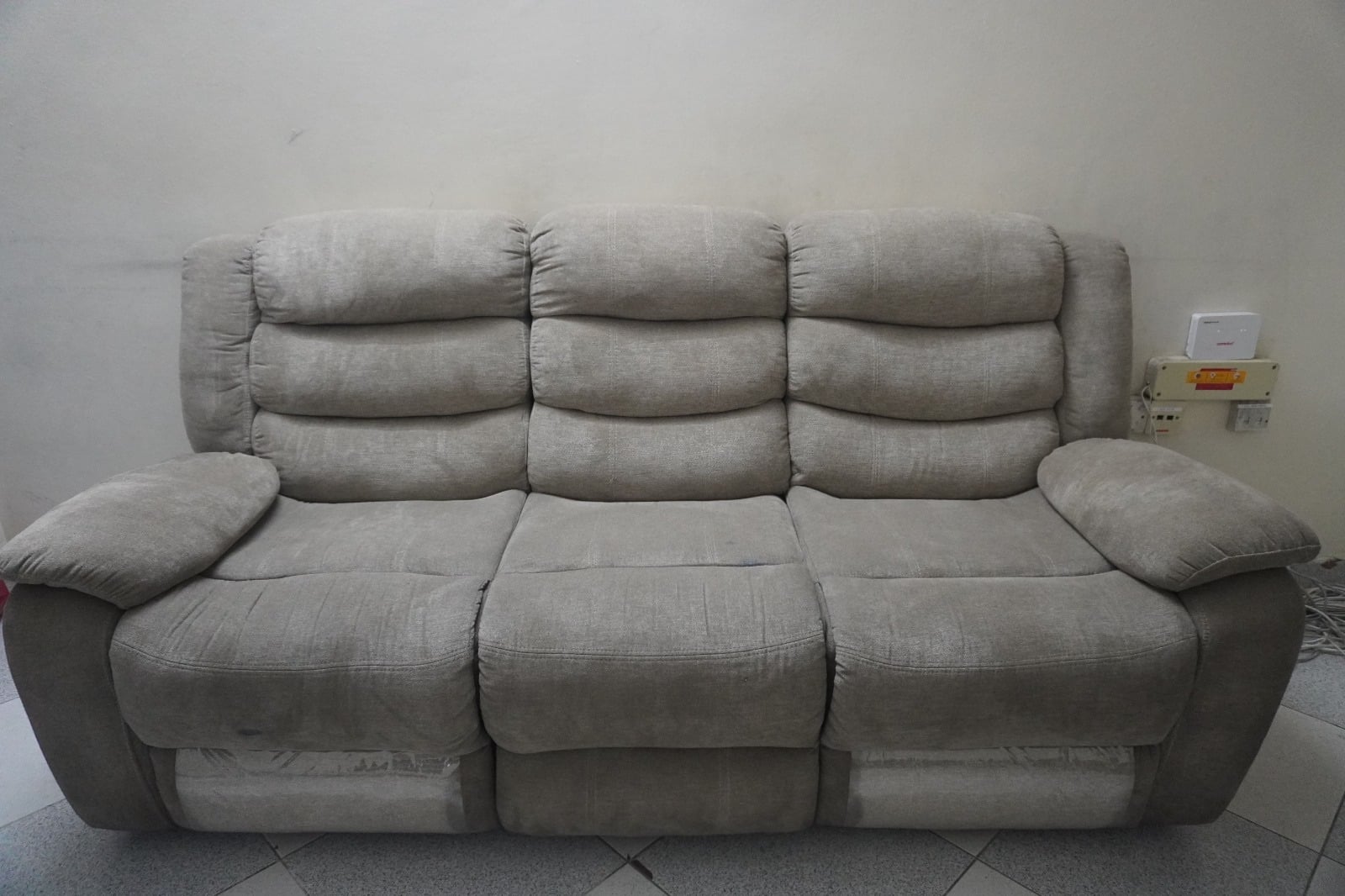  3-Seater Recliner Sofa with Foldable Cup Holder Console - Image 2