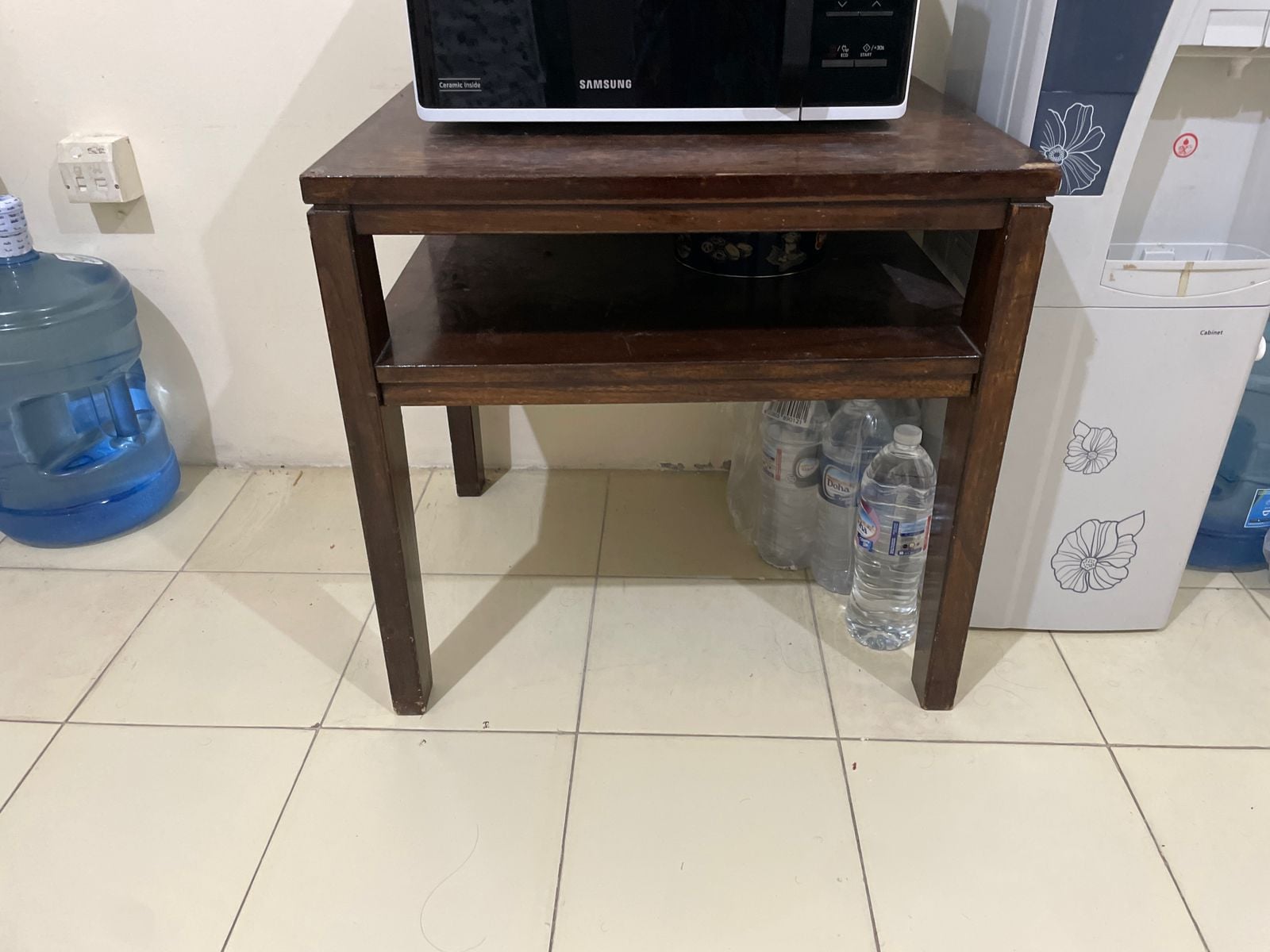 Wooden table for sale - Image 3