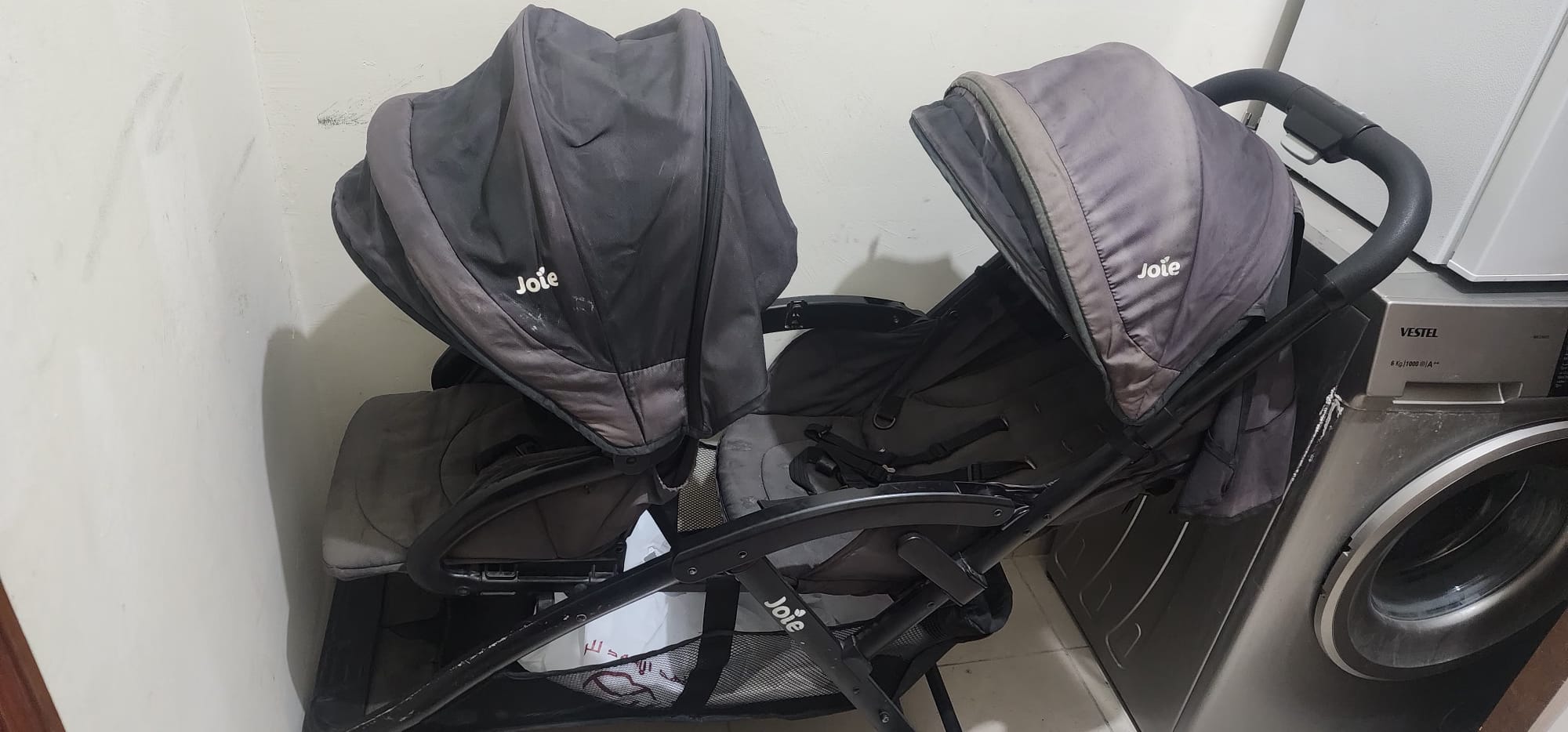 Urgent sale of double baby stroller !! - Image 1