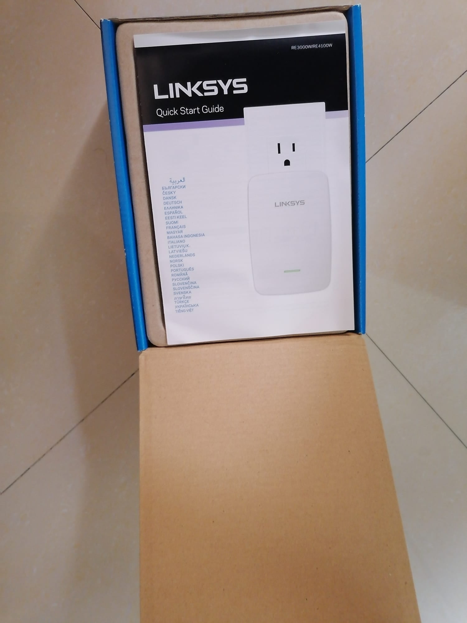 Linksys Wifi Range Extender Model No: RE300 - Image 4