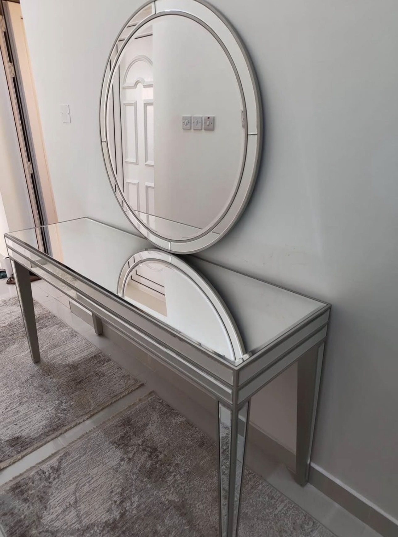Console table and mirror - Image 3