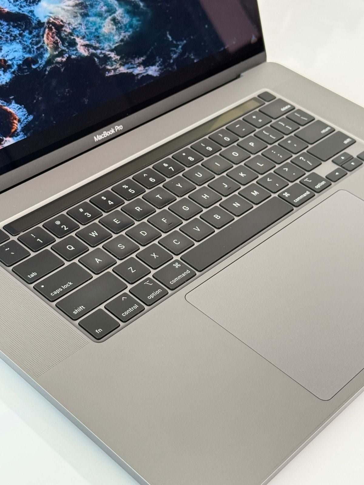 MacBook Pro 2019 - Image 5