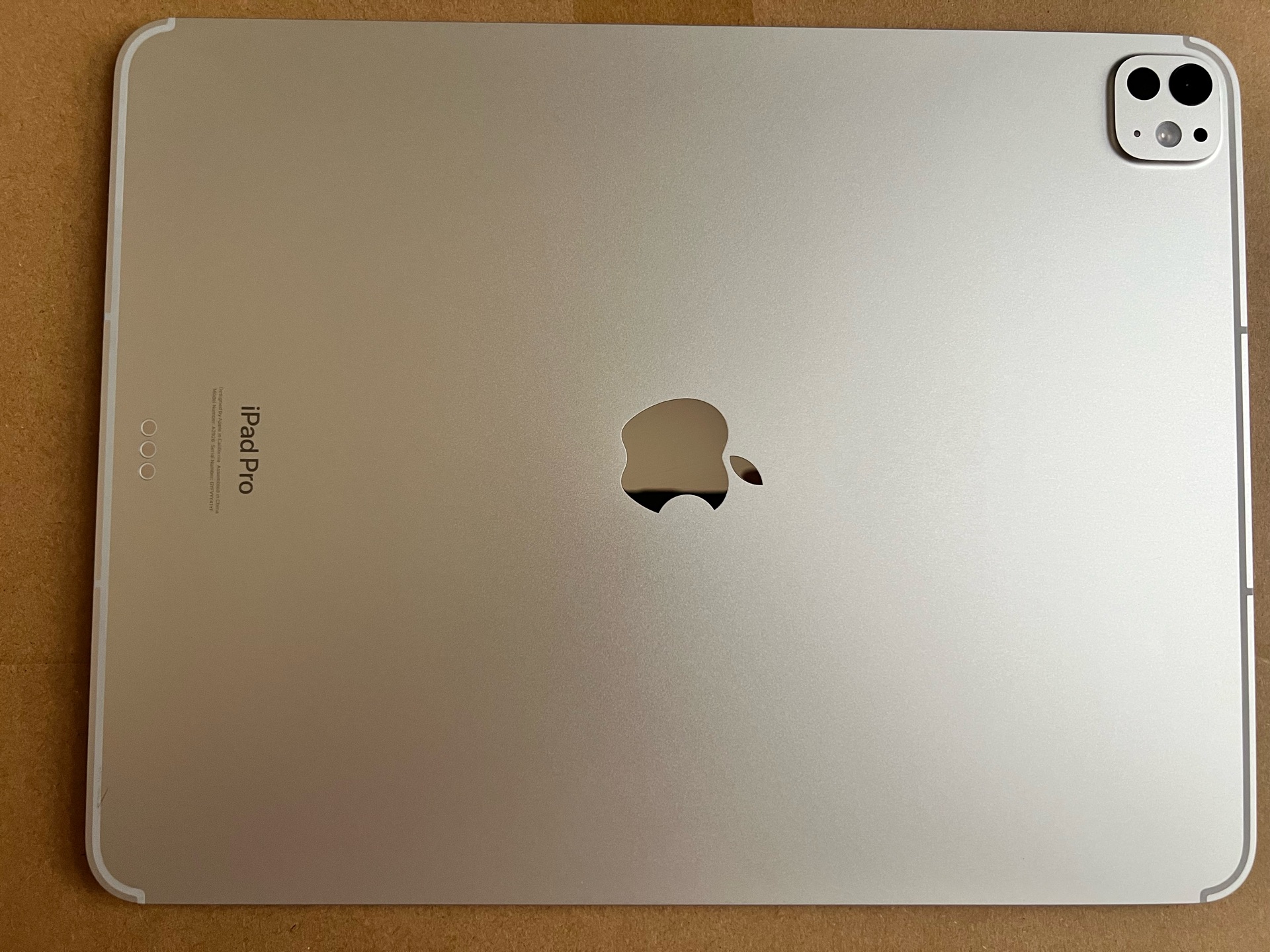 Apple iPad Pro M4 13” 2TB 5G Pencil - Image 8
