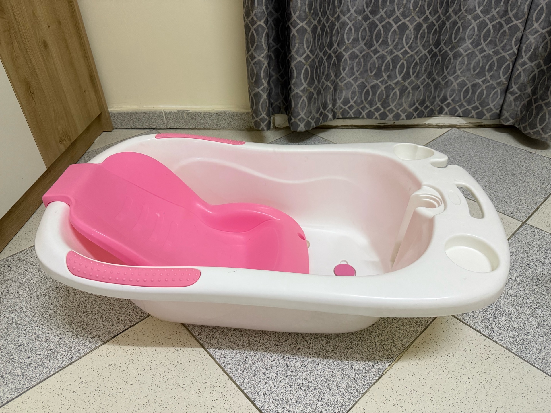 🔥 Moving Out Sale – Kids Playing Mats + Musical Walker + Baby Bathtub 🔥 - Image 4