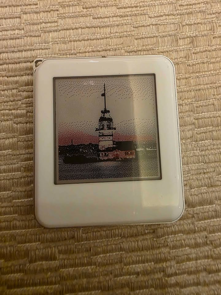 E-ink screen keychain you can upload business card photo - Image 1