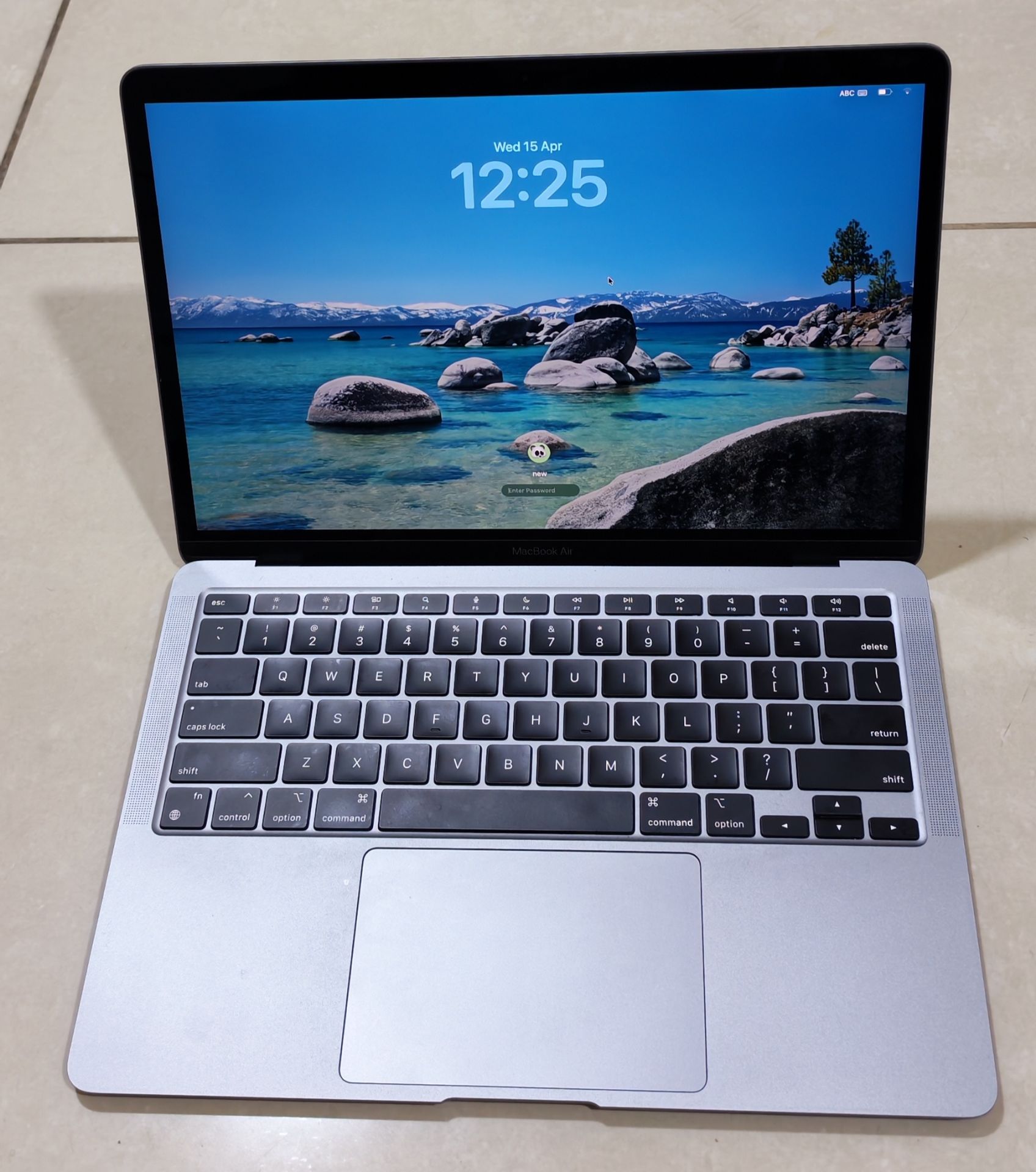 Macbook Air M1 - Image 2