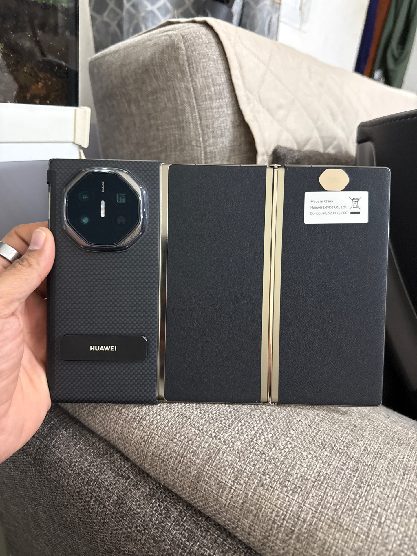 Huawei Mate XT 512 - Image 2