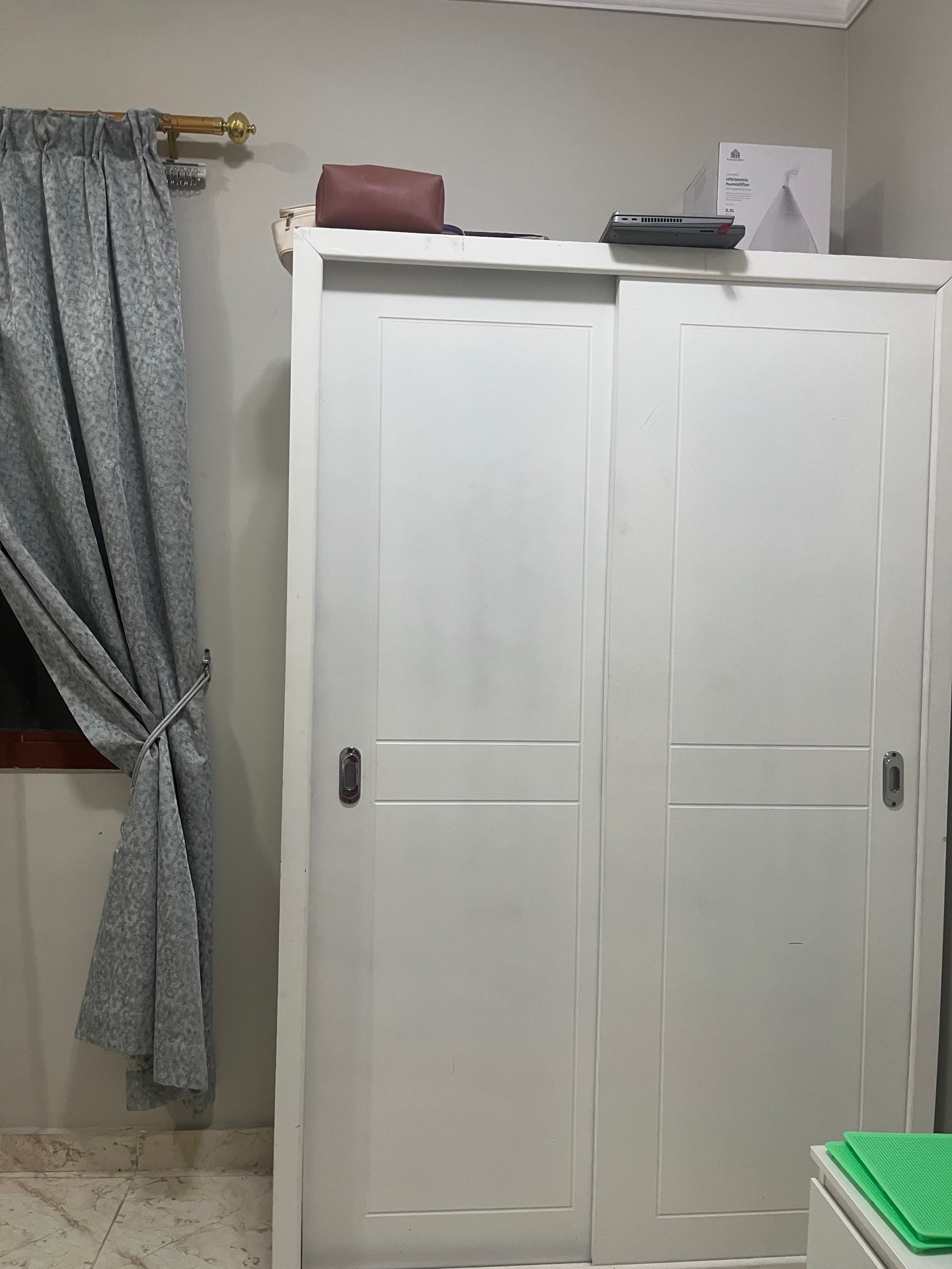 2 door sliding door wardrobe - Image 1