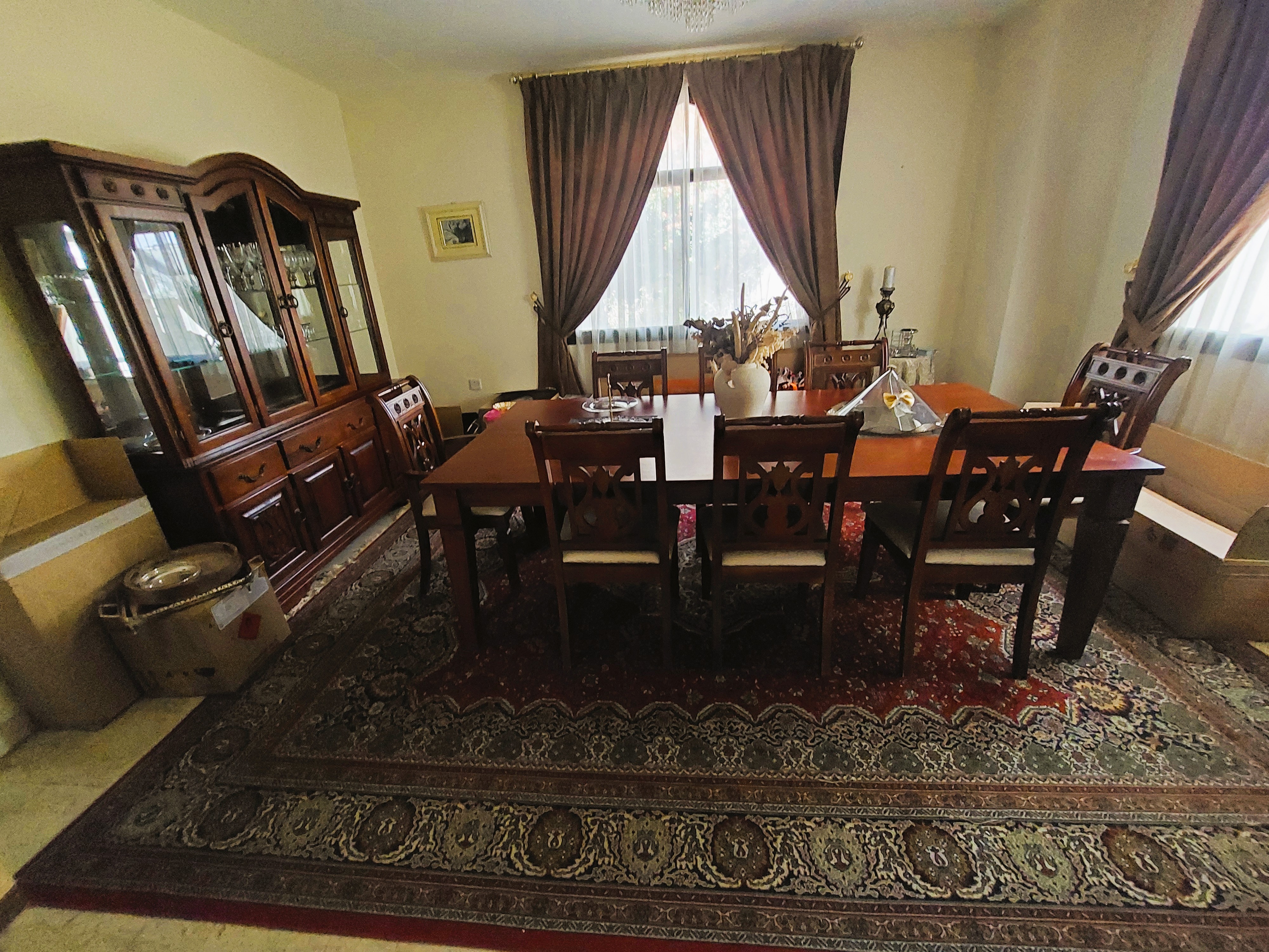 Elegance and charming dining room - Image 1