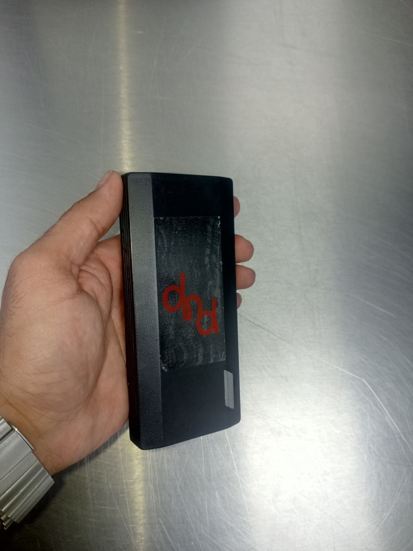 Power Band Dipndip company made in Canada 20000 mah .
- Image 1
