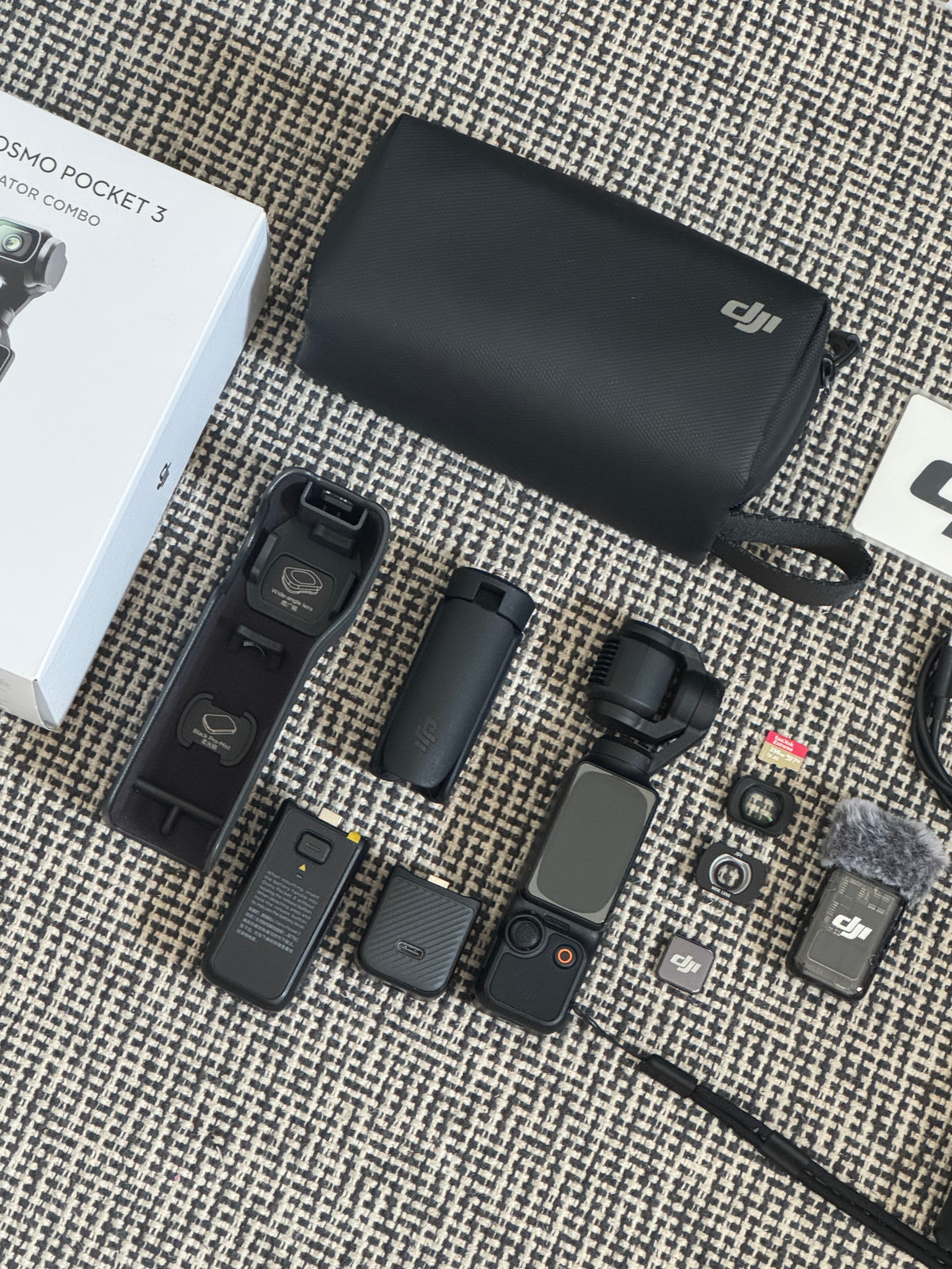DJI OSMO POCKET 3 CREATOR COMBO  (FREE ACCESSORIES)  - Image 2